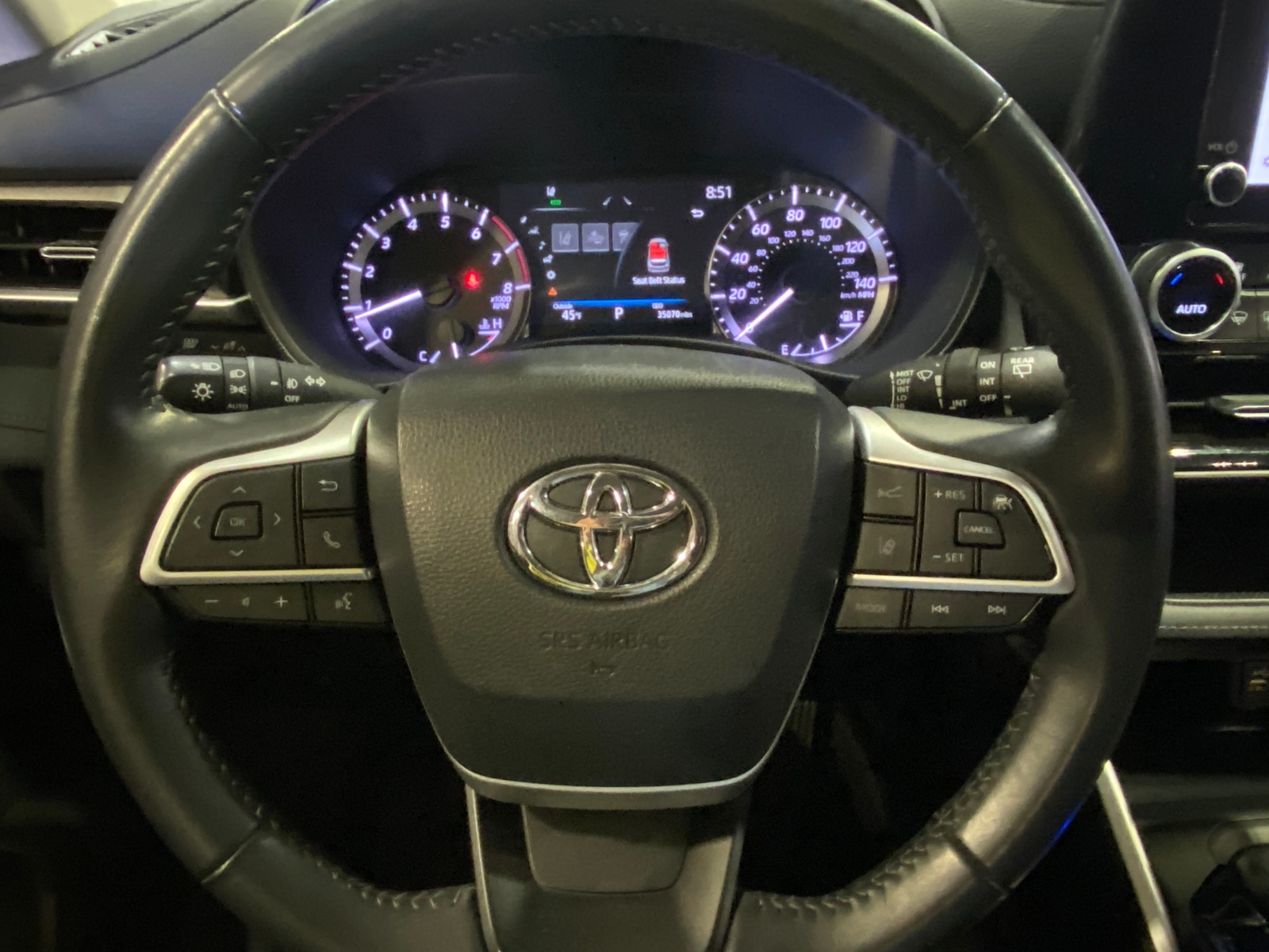 Thumbnail: 2023 Toyota Highlander - 5