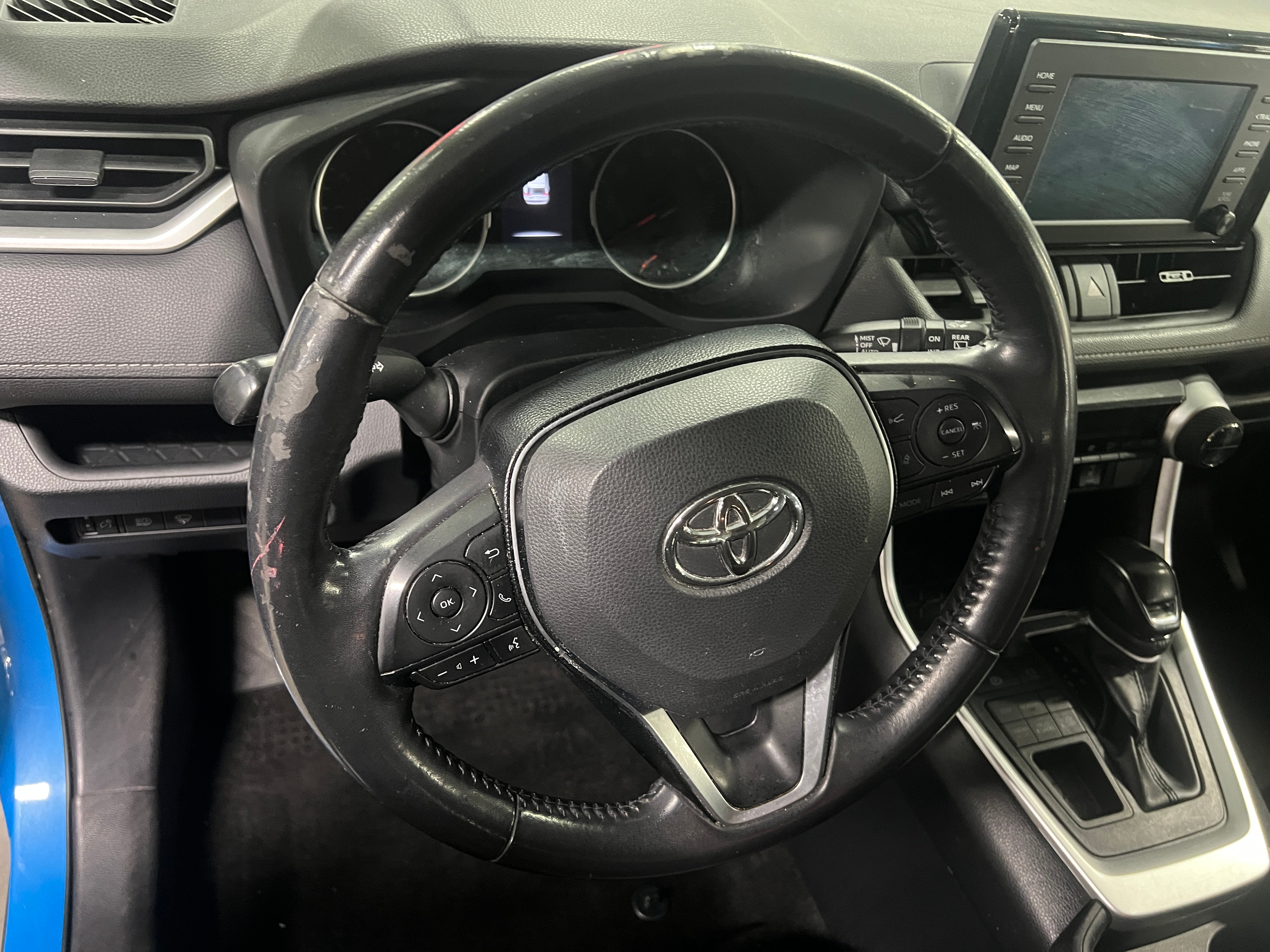 2019 Toyota RAV4 XLE 5