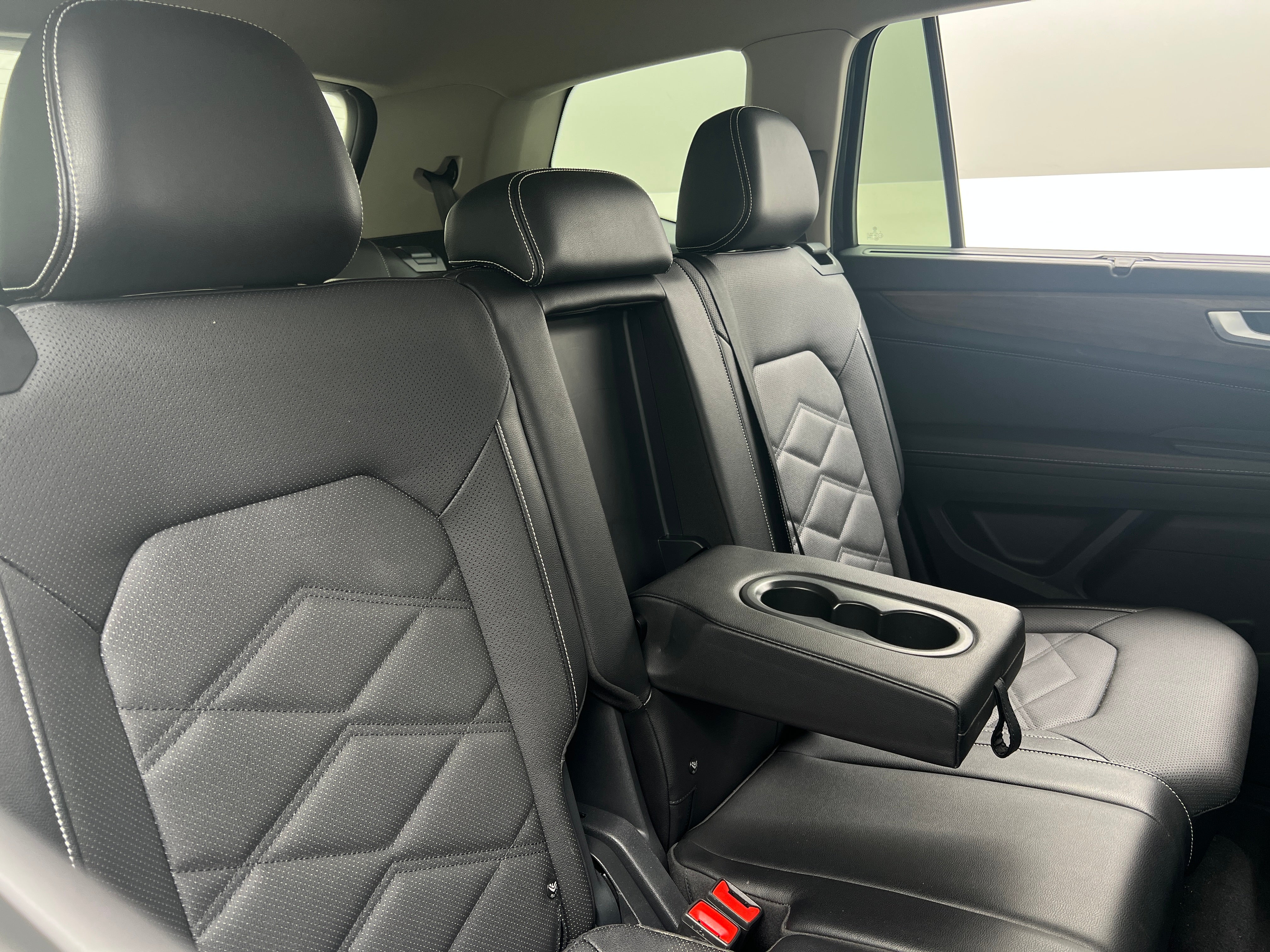 2024 Volkswagen Atlas SE 6