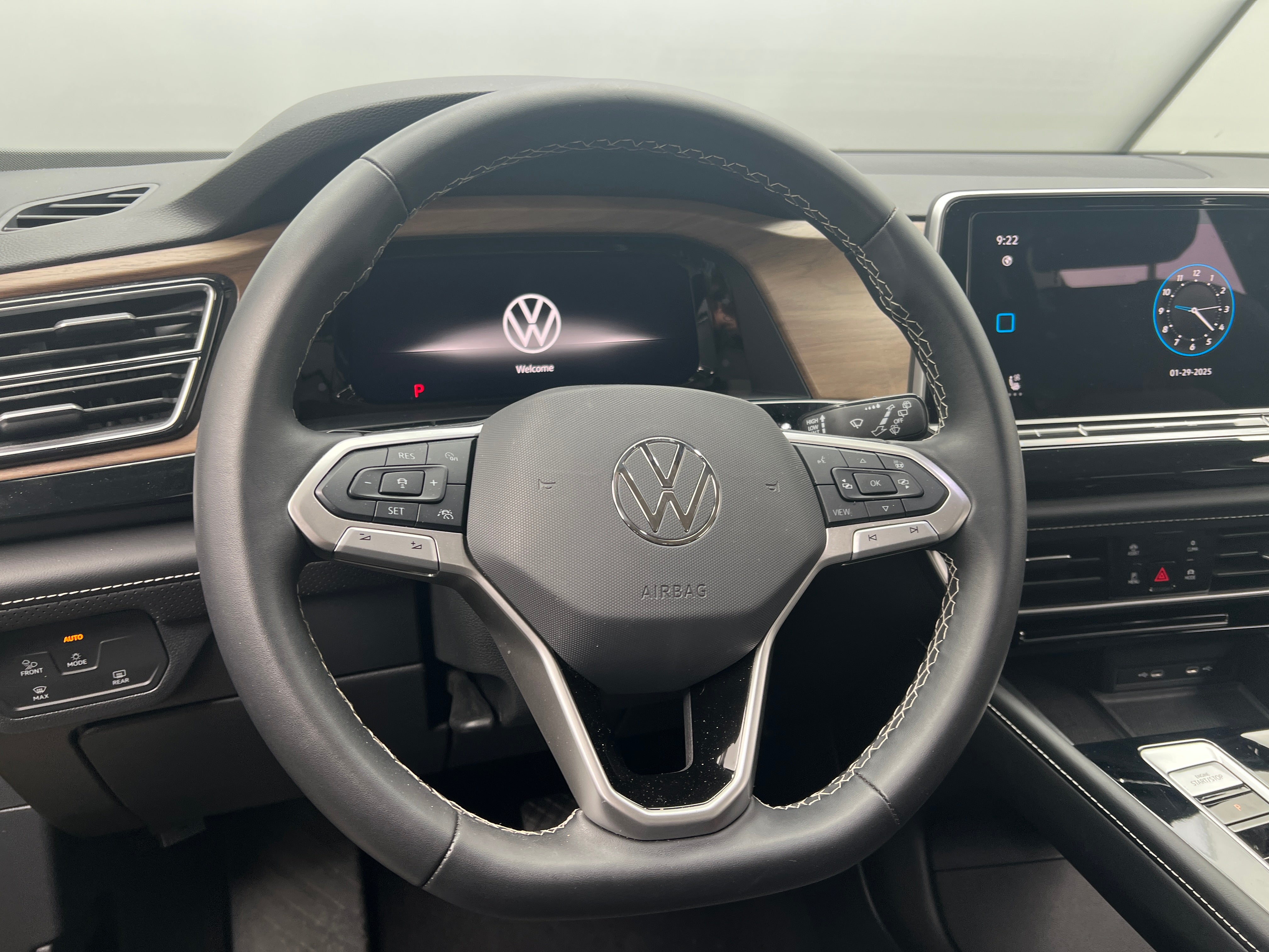 2024 Volkswagen Atlas SE 5