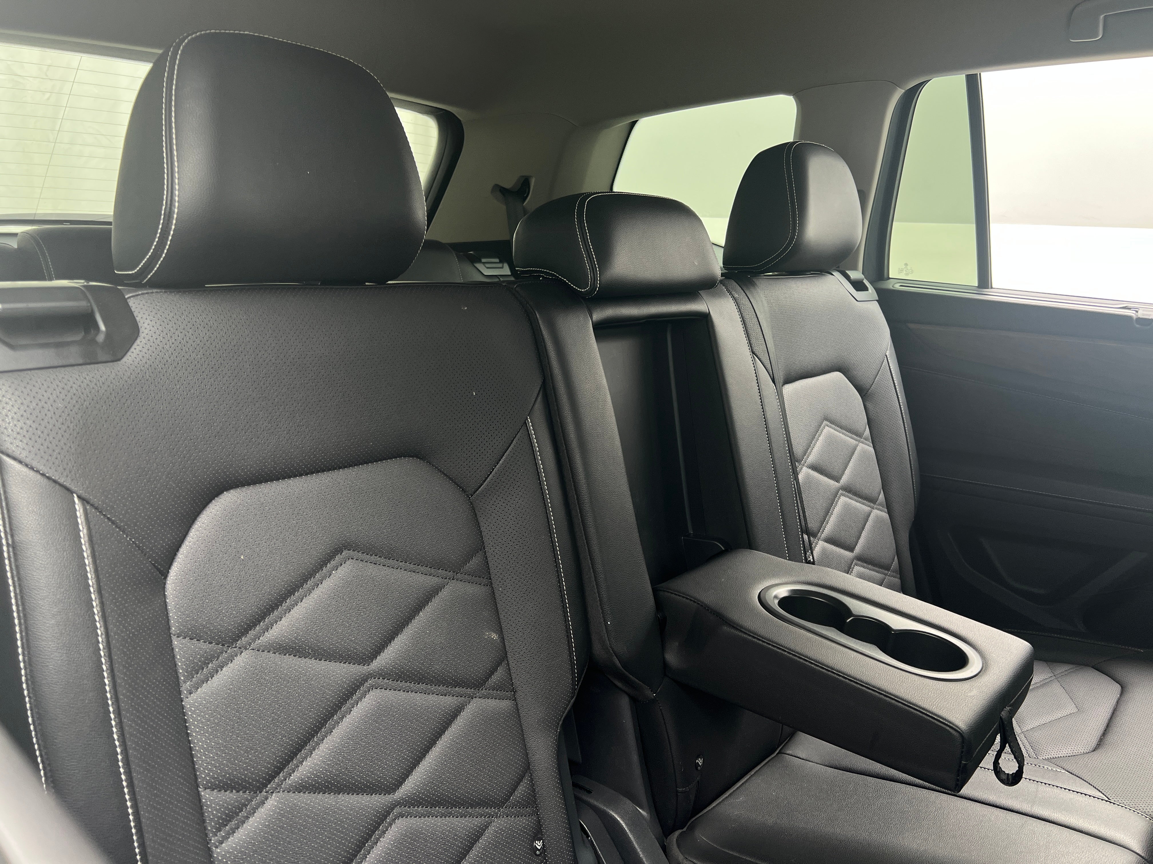 2024 Volkswagen Atlas SE 6
