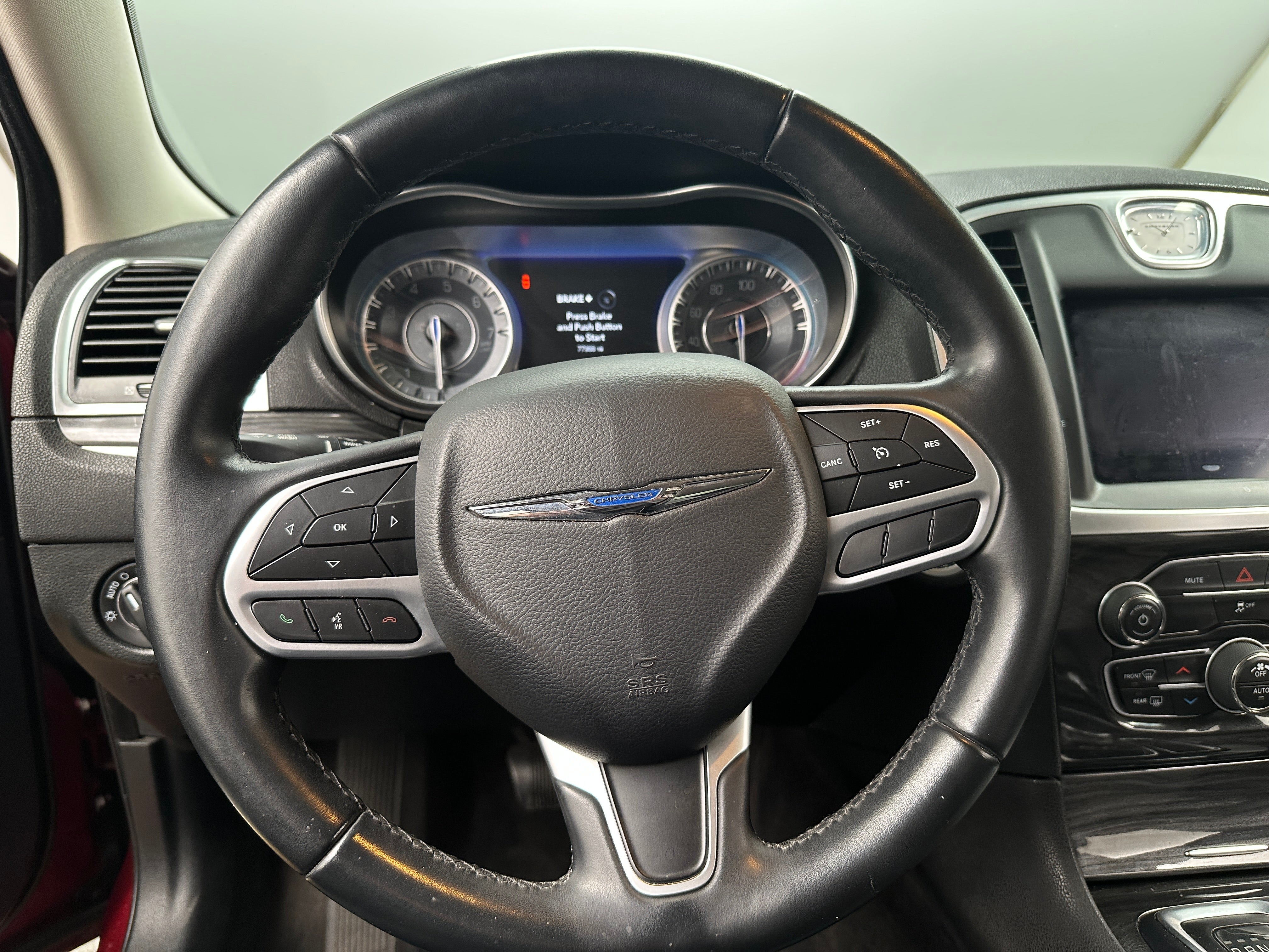 2018 Chrysler 300 Touring 5