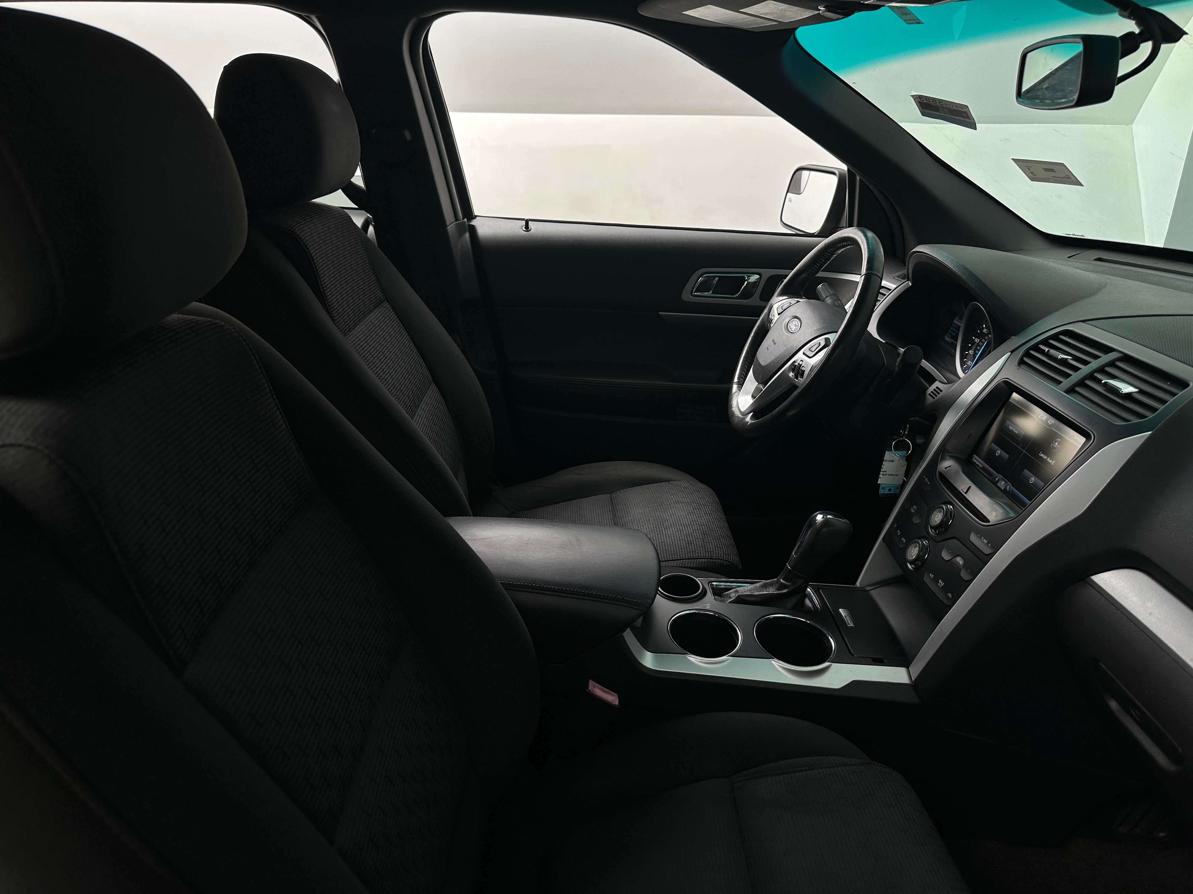 2014 Ford Explorer XLT 2