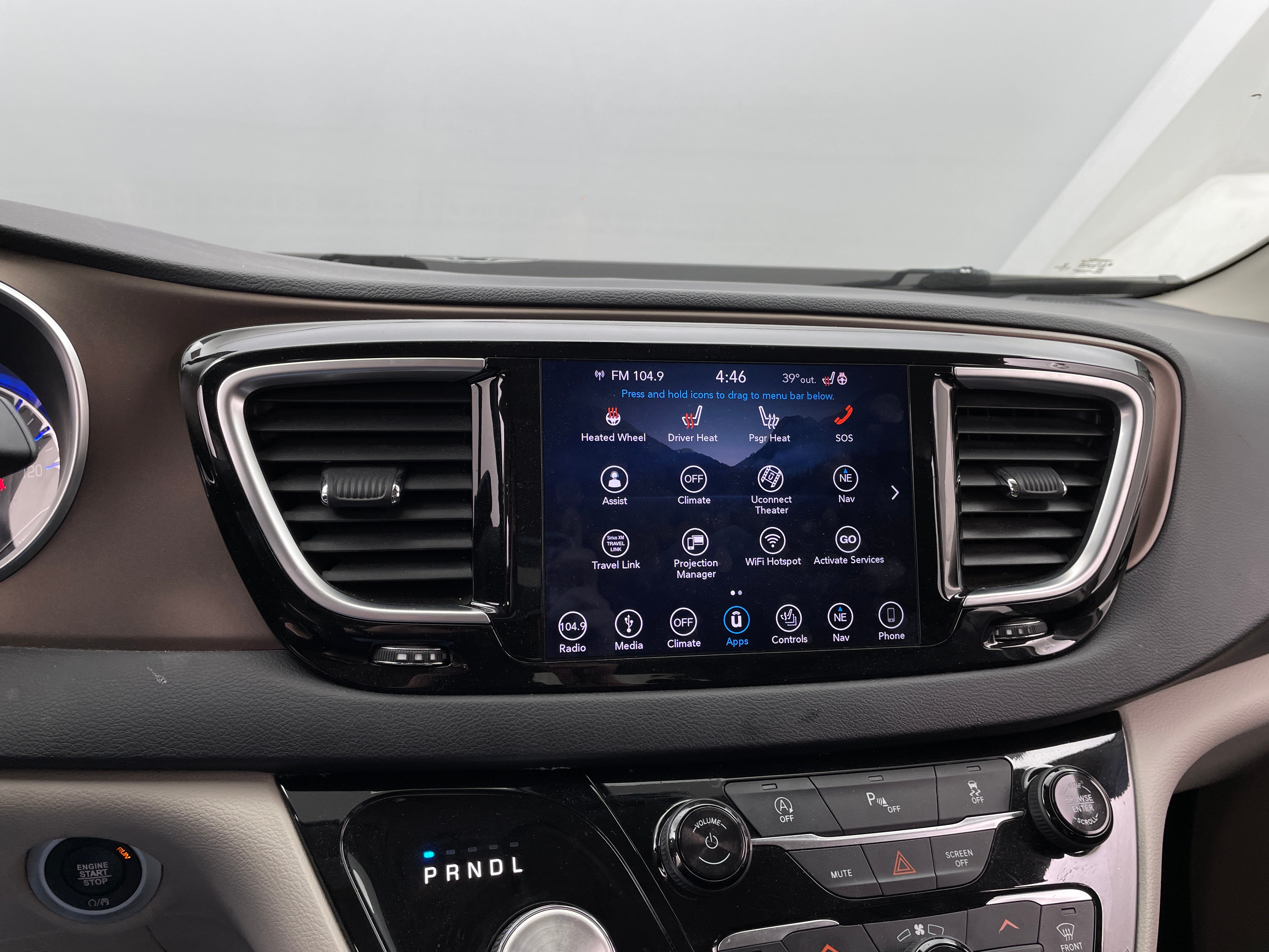 2018 Chrysler Pacifica  3