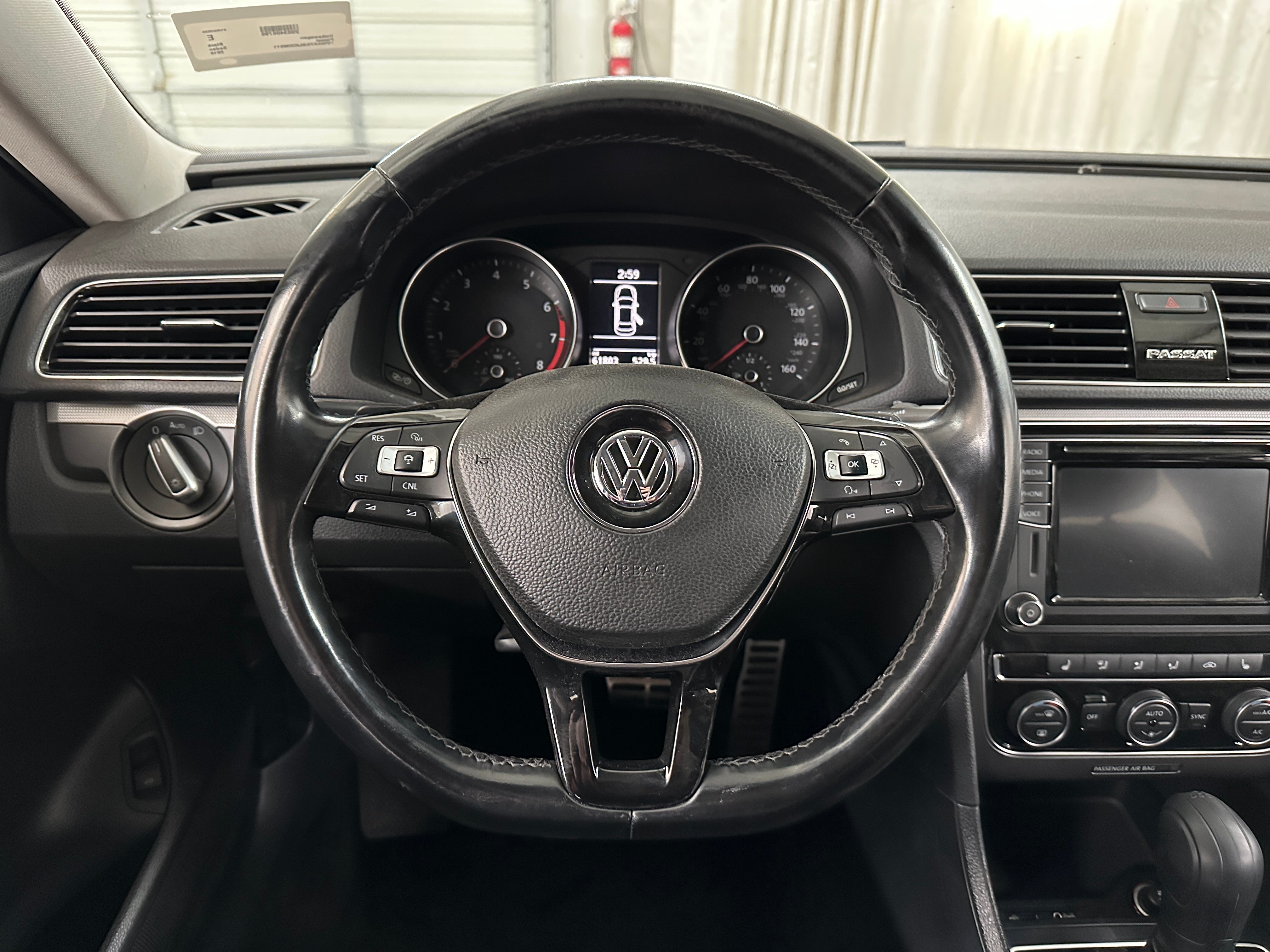 2018 Volkswagen Passat R-Line 5