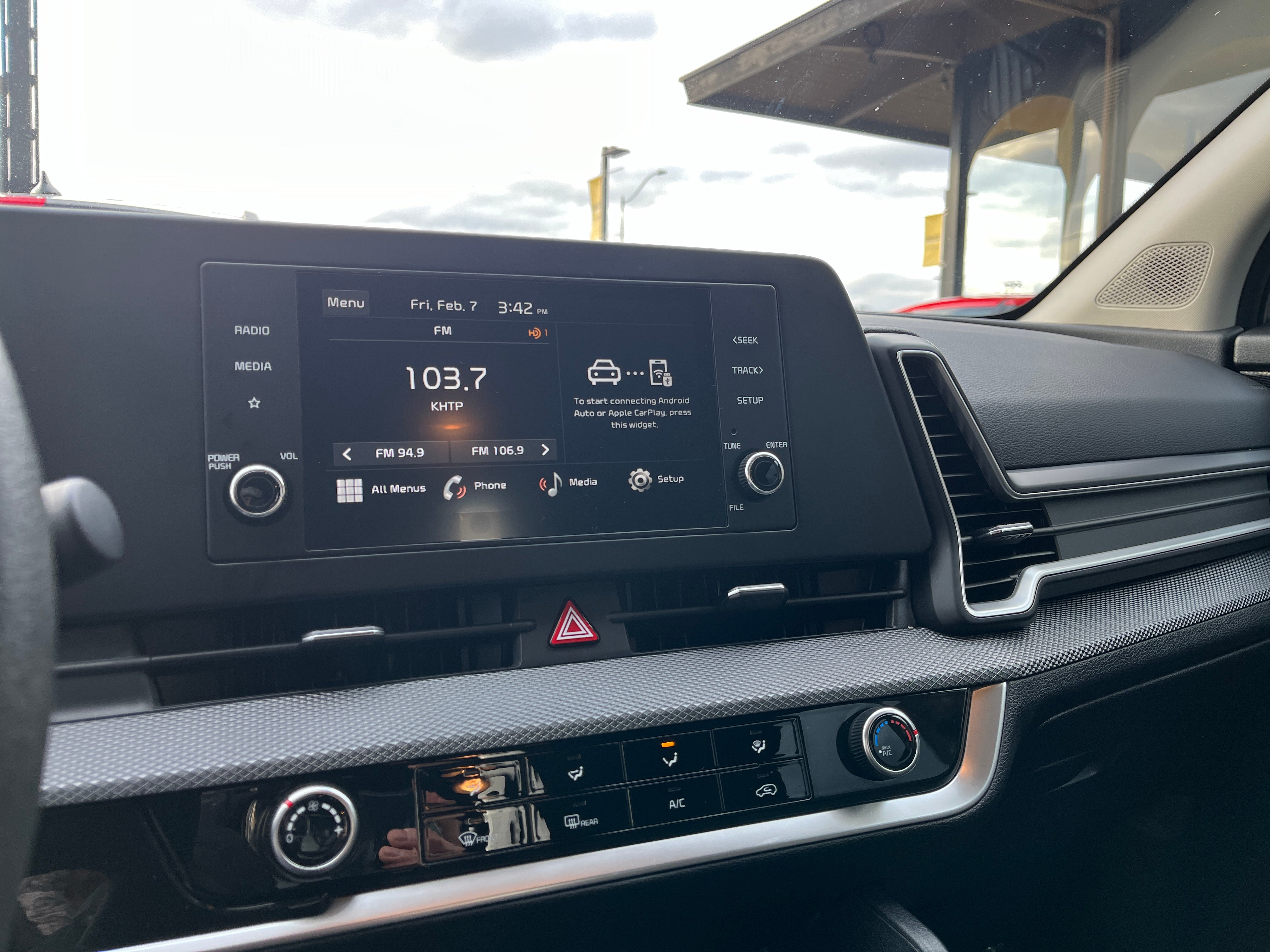 2024 Kia Sportage LX 4