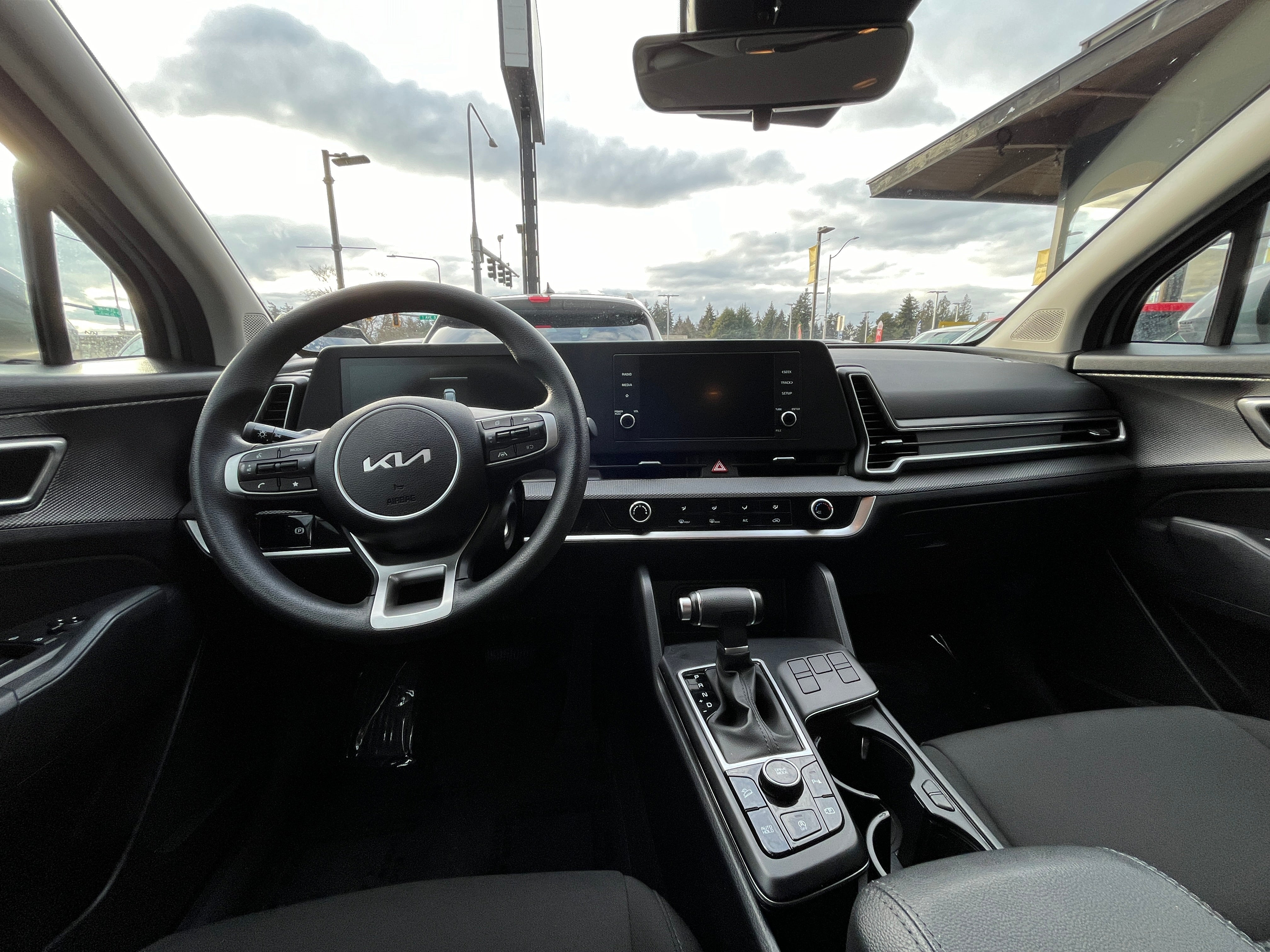 2024 Kia Sportage LX 3