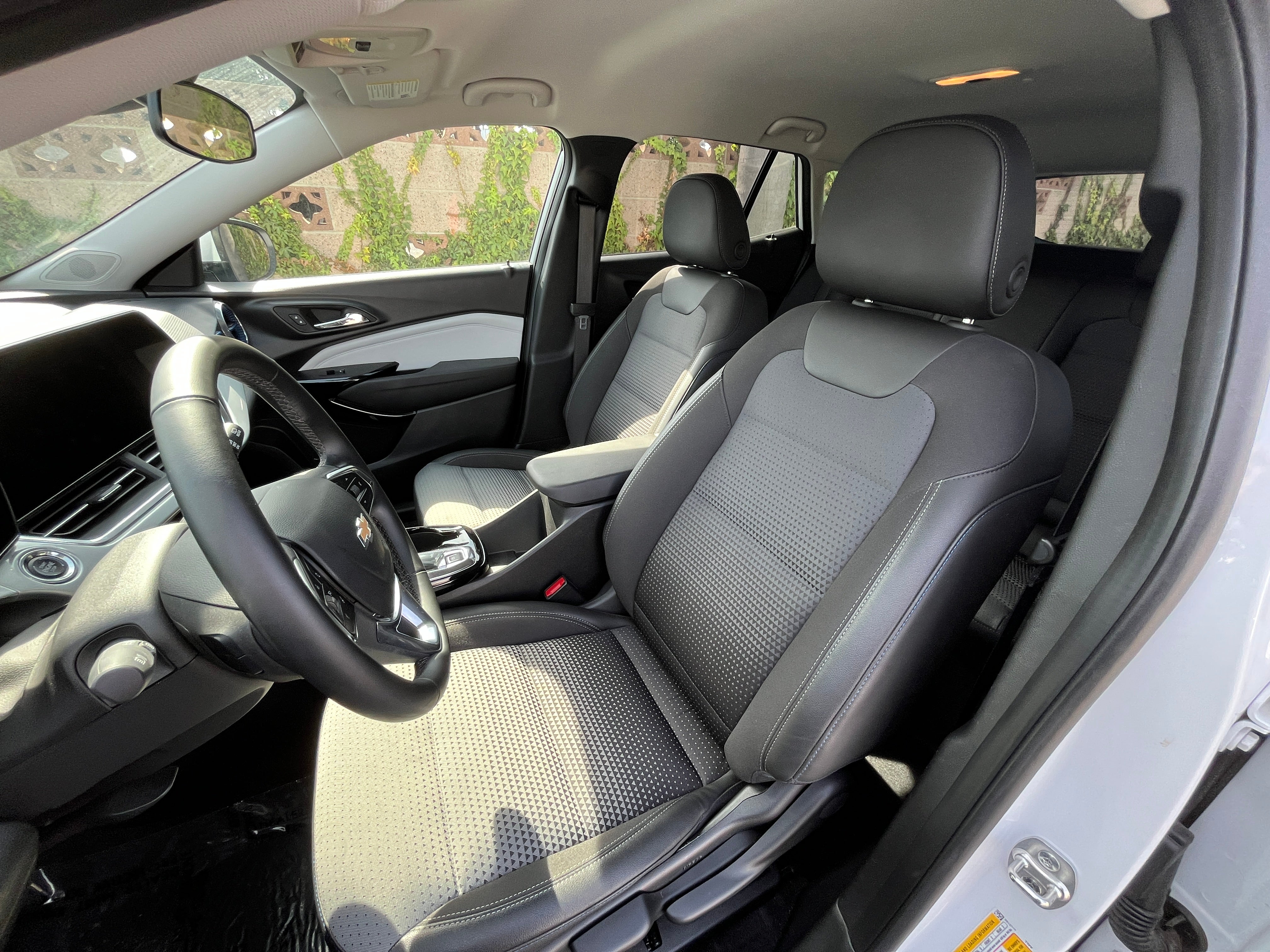 2024 Chevrolet Trax LT 2