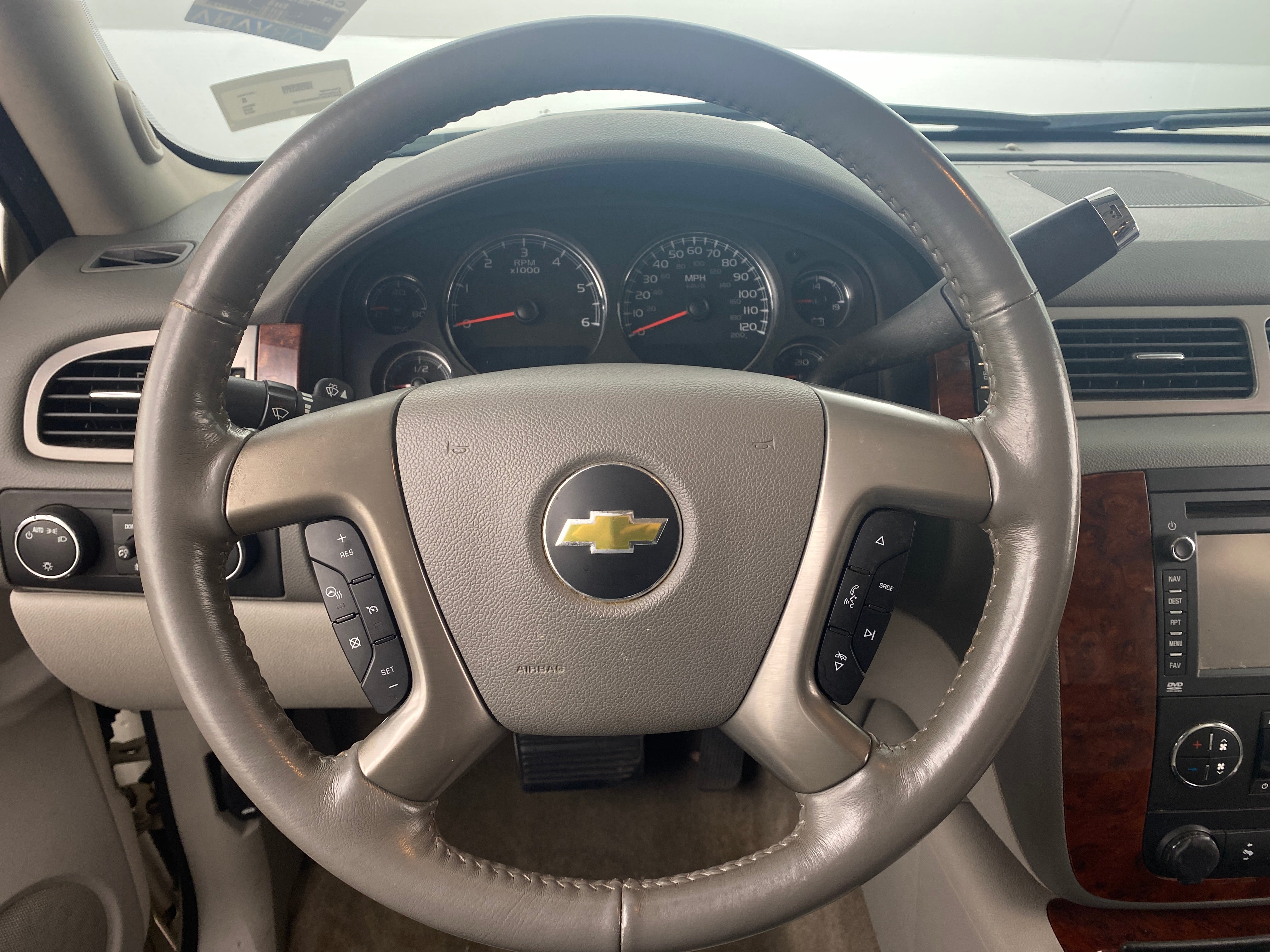 2013 Chevrolet Avalanche 1500 LTZ 4