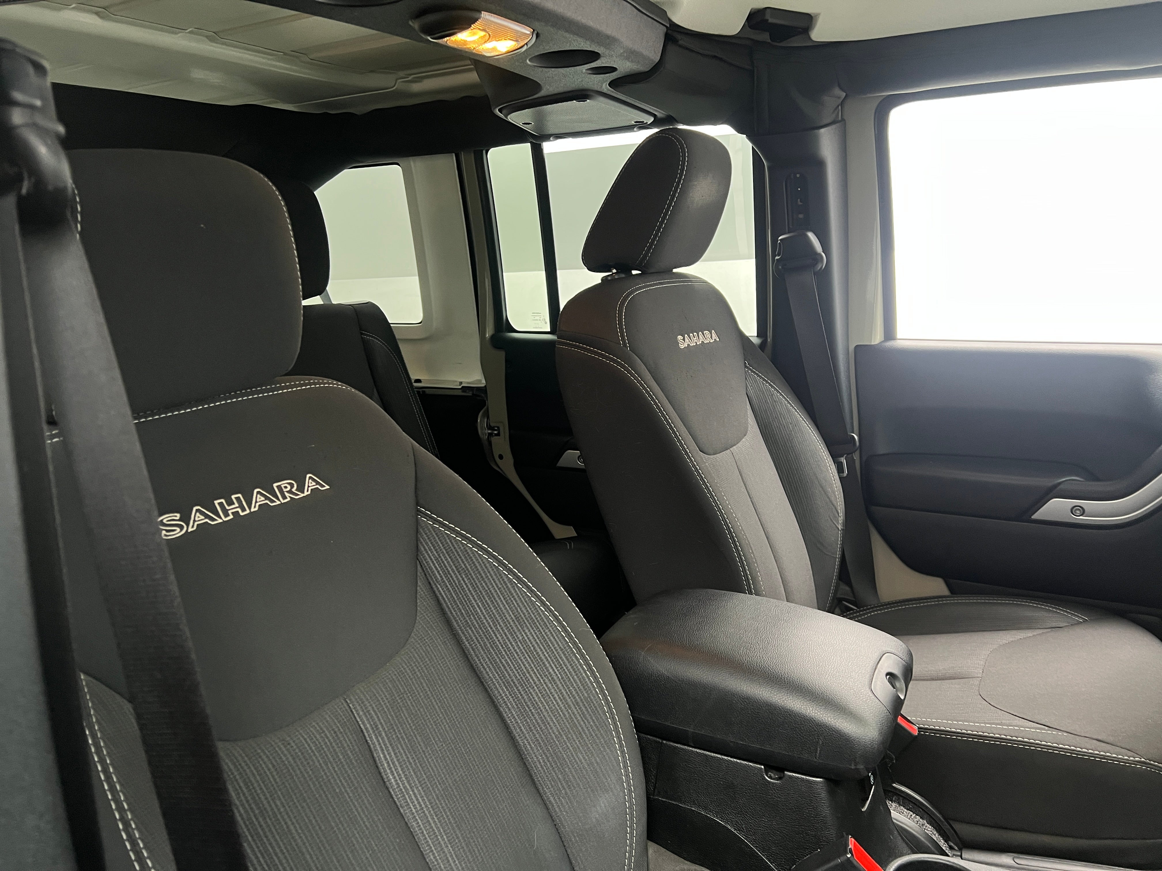 2018 Jeep Wrangler Unlimited Sahara 2