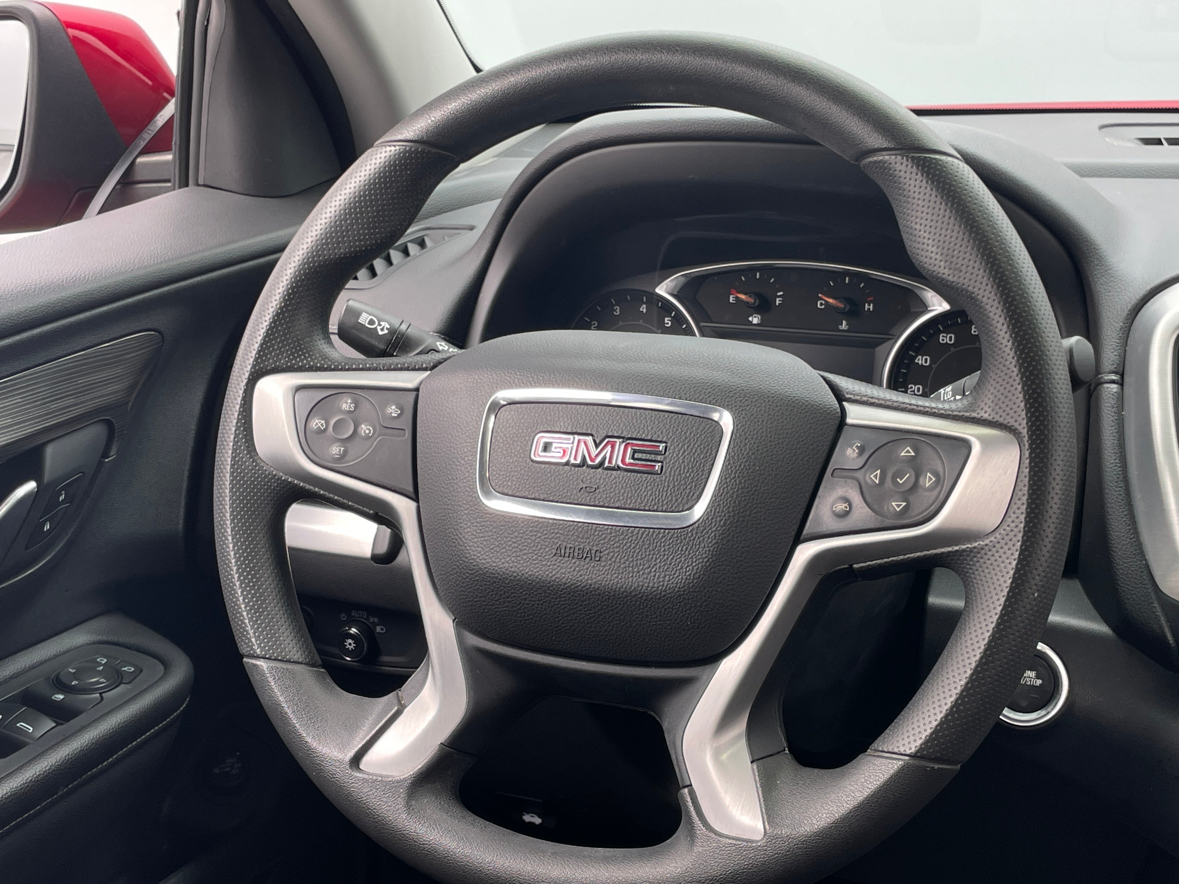 2022 GMC Terrain SLE 5