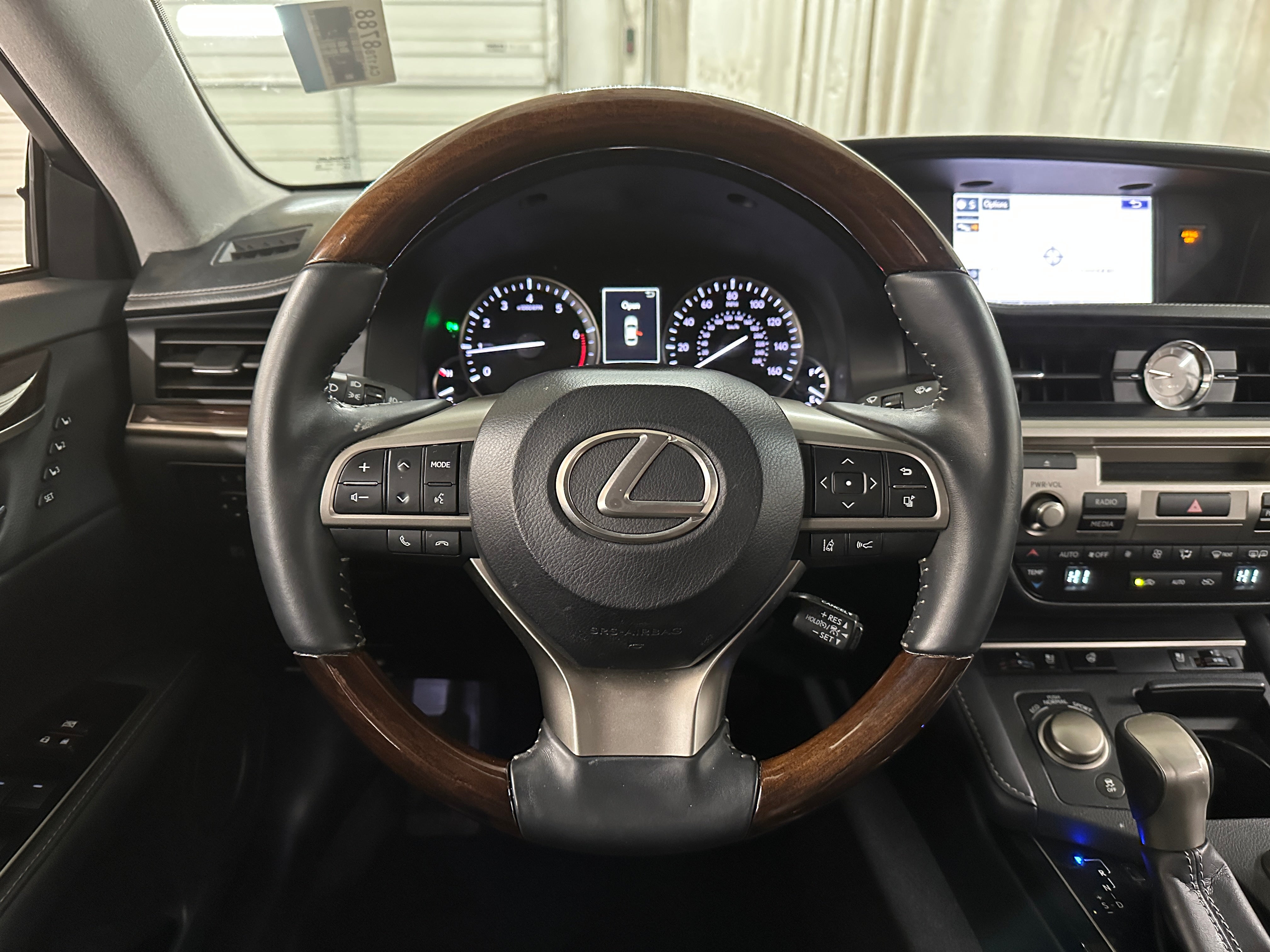 2016 Lexus ES 350 5