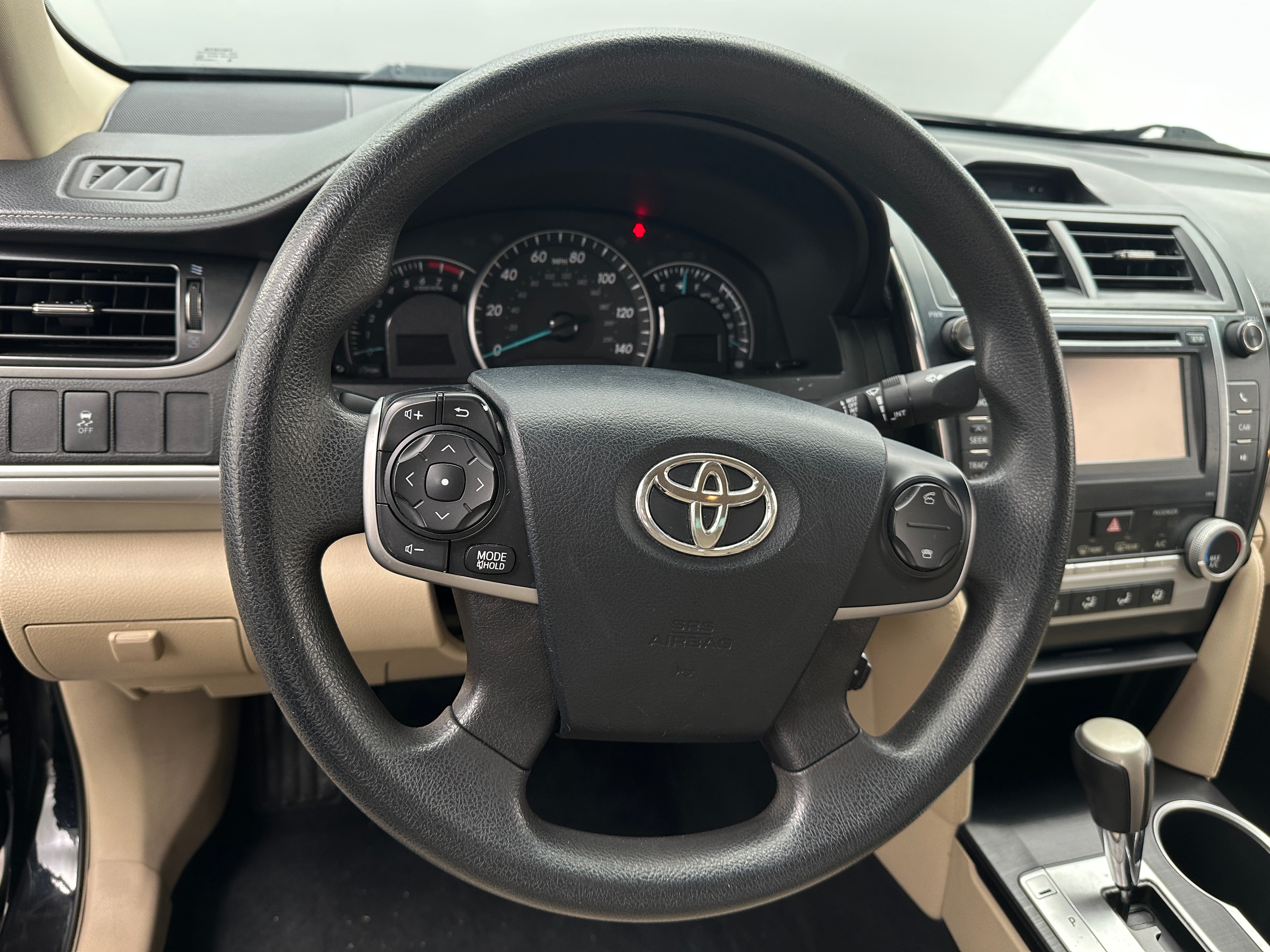 2012 Toyota Camry LE 4