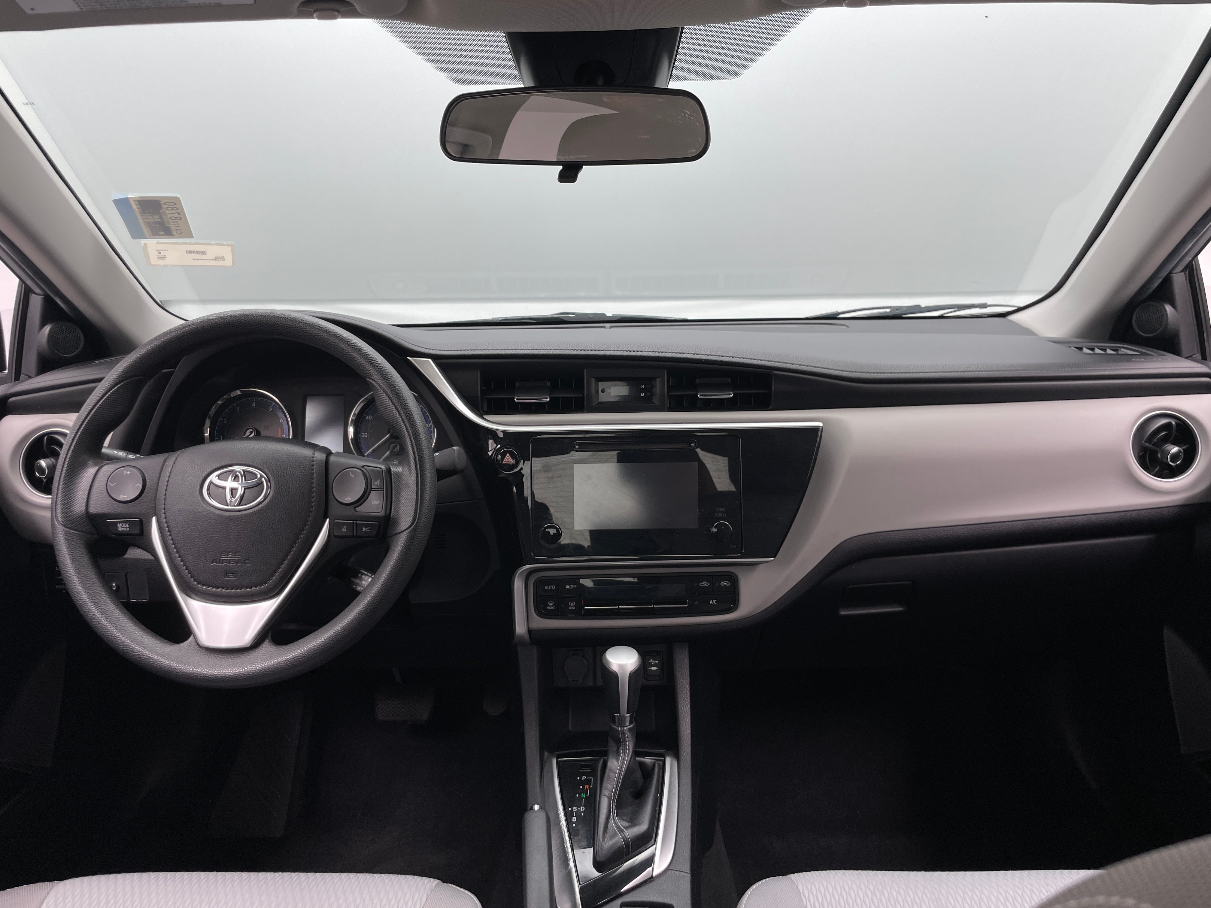 2018 Toyota Corolla LE 3