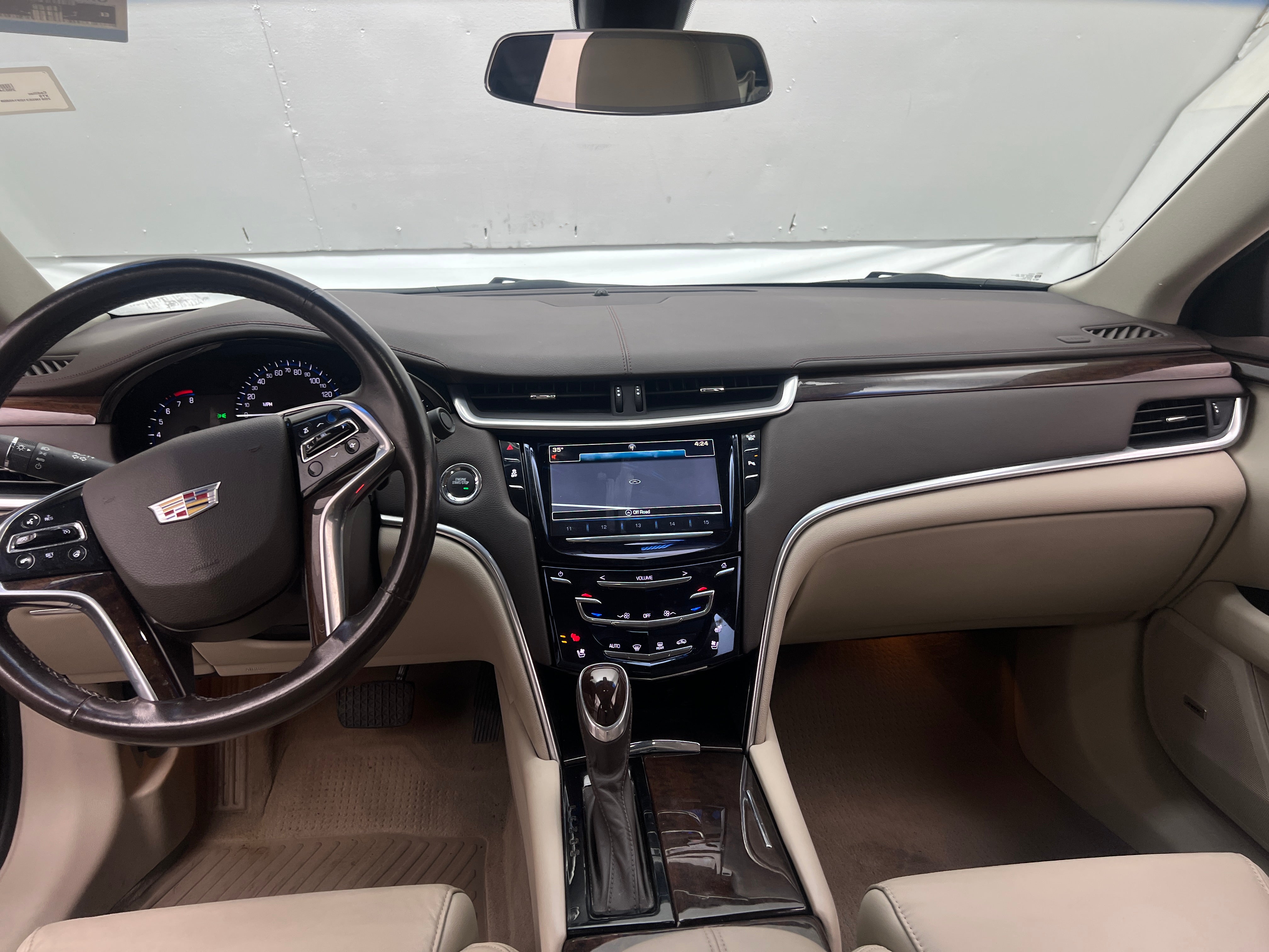 2016 Cadillac XTS Luxury 2