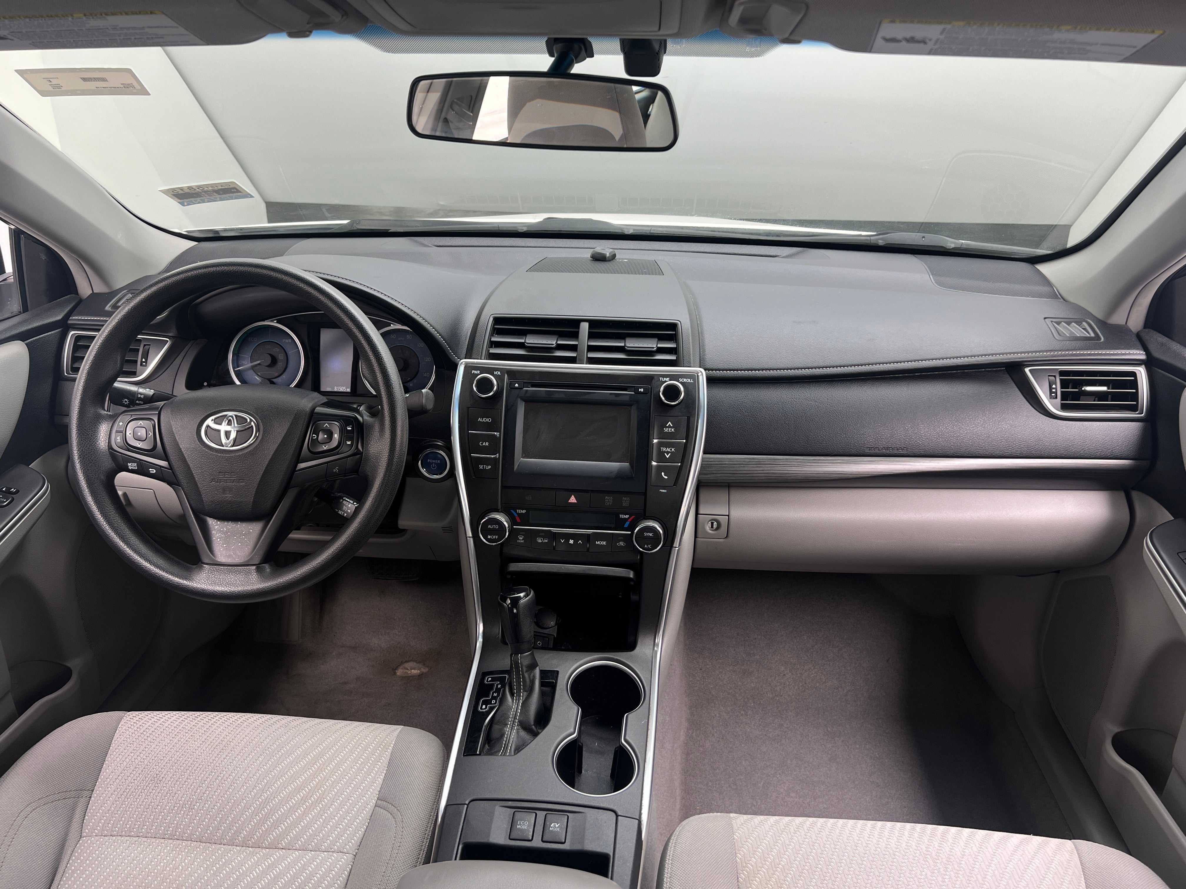 2015 Toyota Camry LE 3