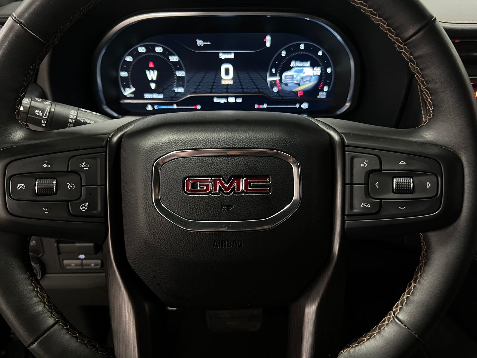 Thumbnail: 2023 GMC Yukon - 4