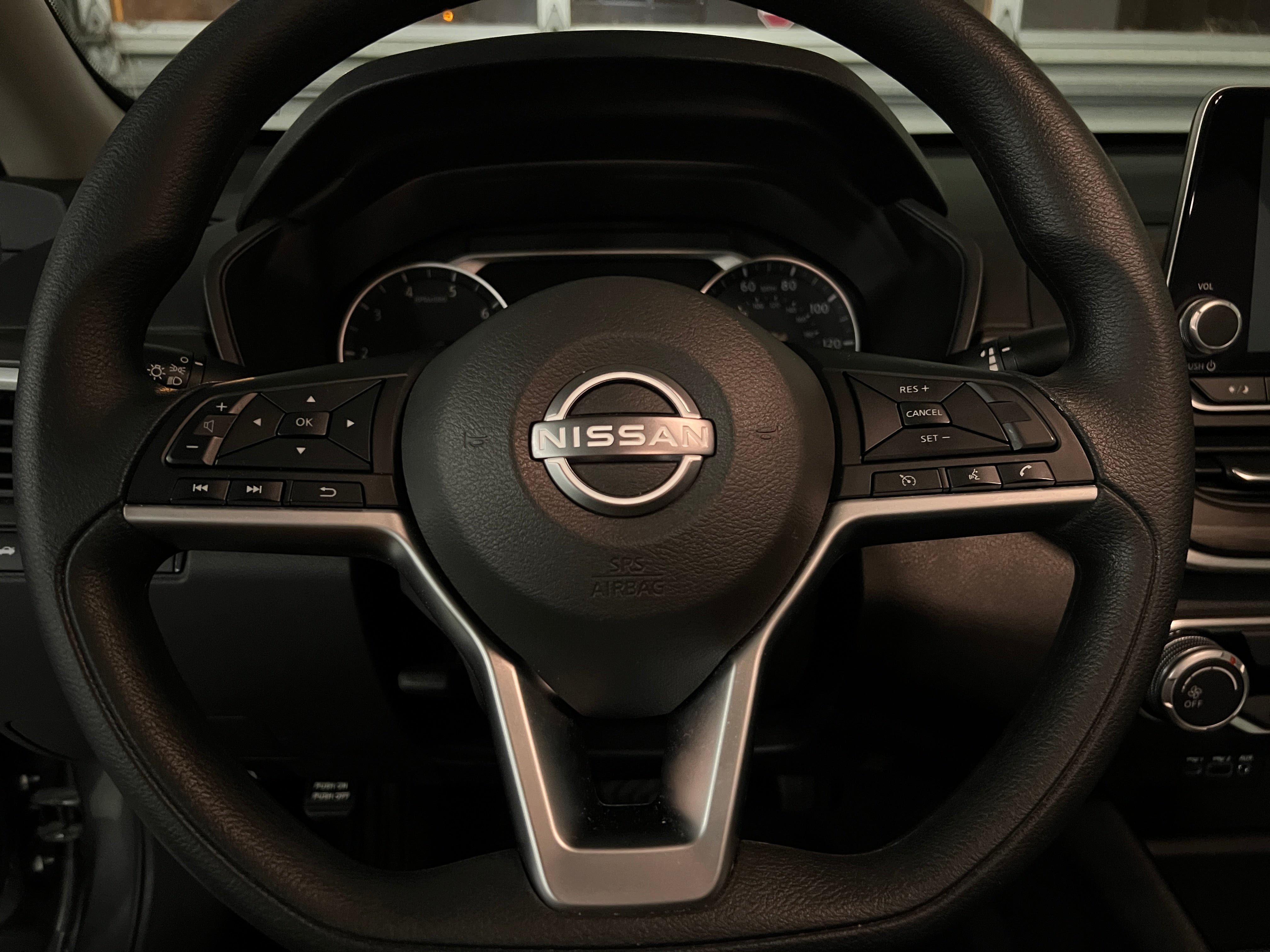 2024 Nissan Altima SV 5
