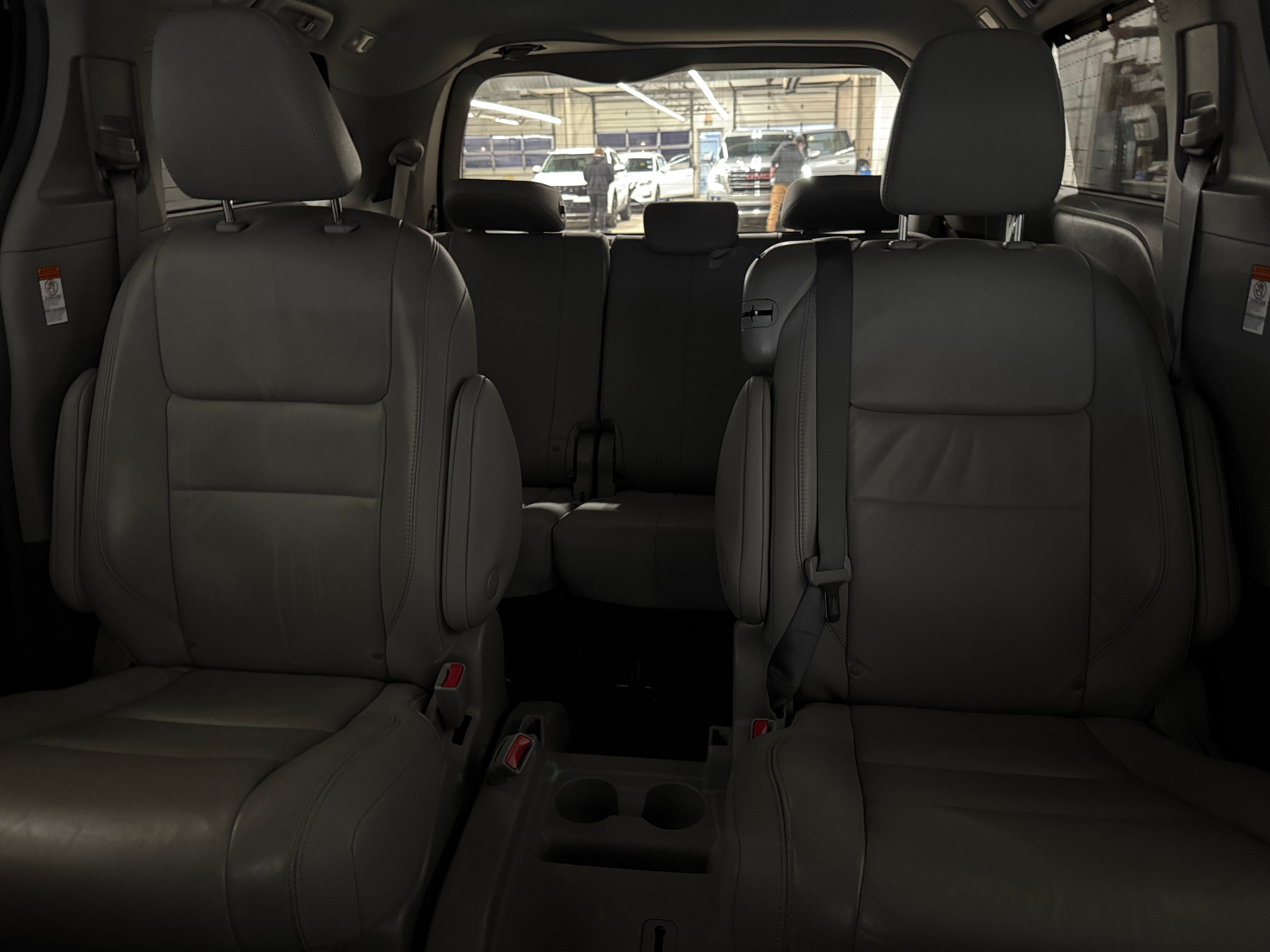 2018 Toyota Sienna XLE Premium 6