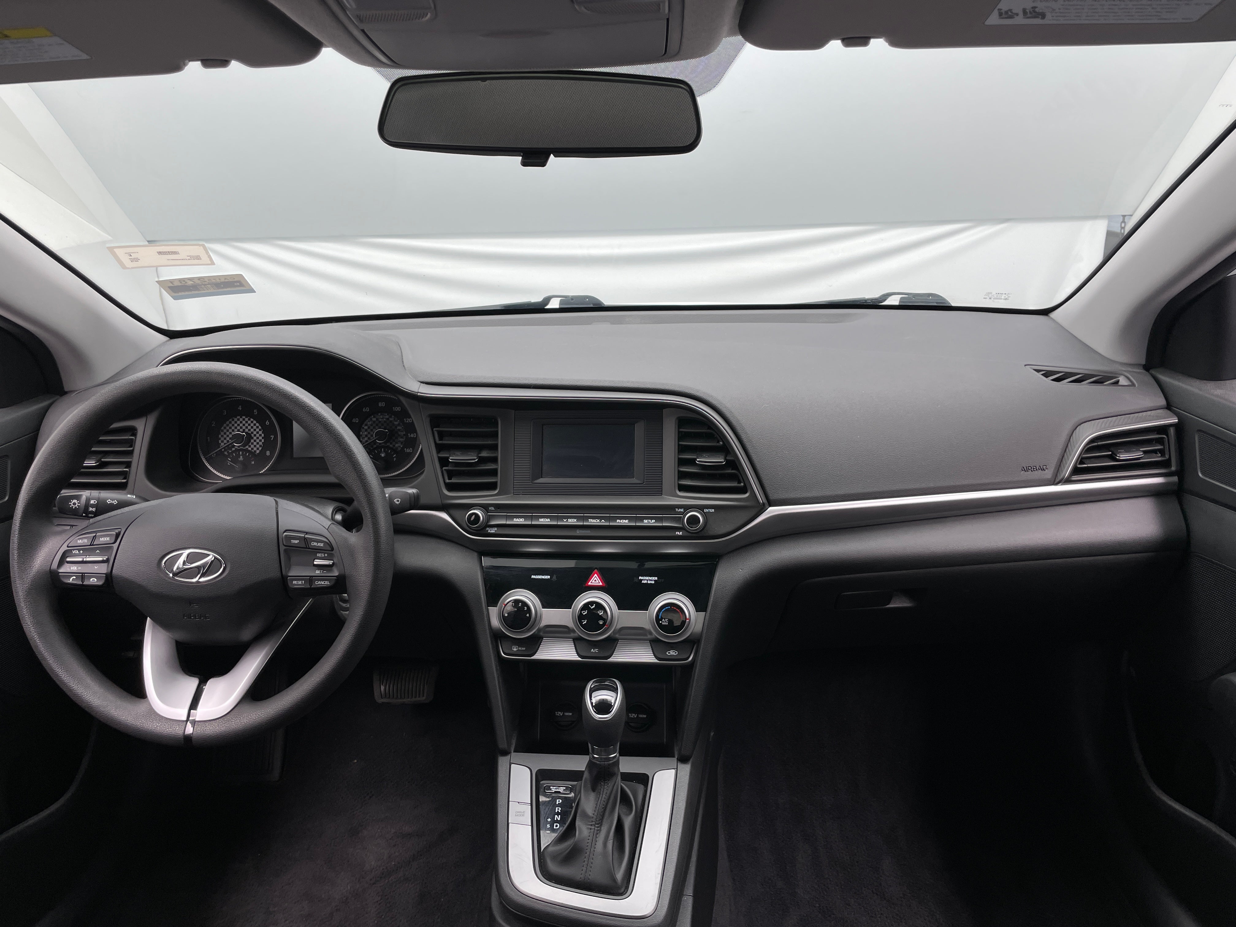 2019 Hyundai Elantra SE 3