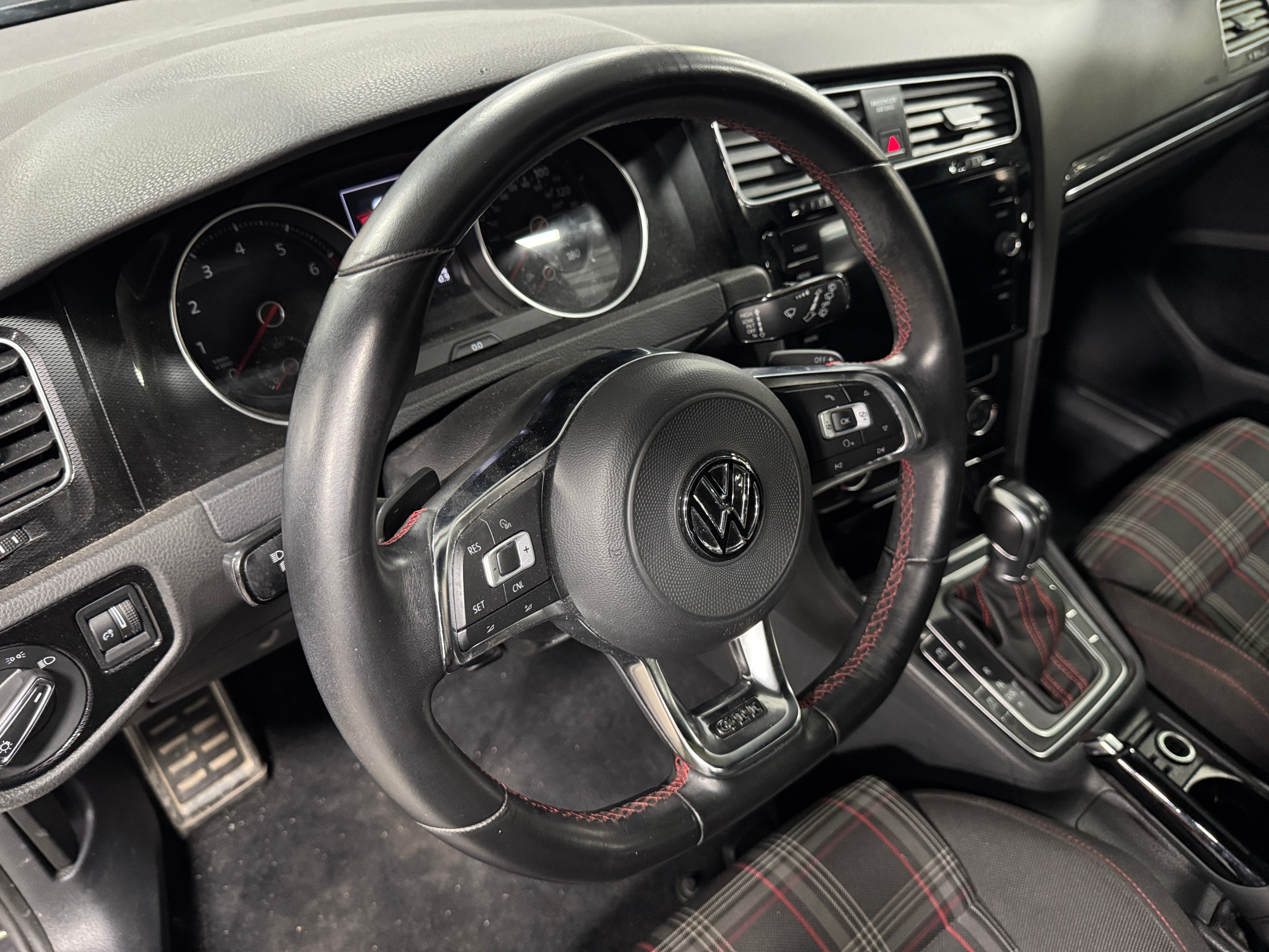 2017 Volkswagen Golf GTI S 5