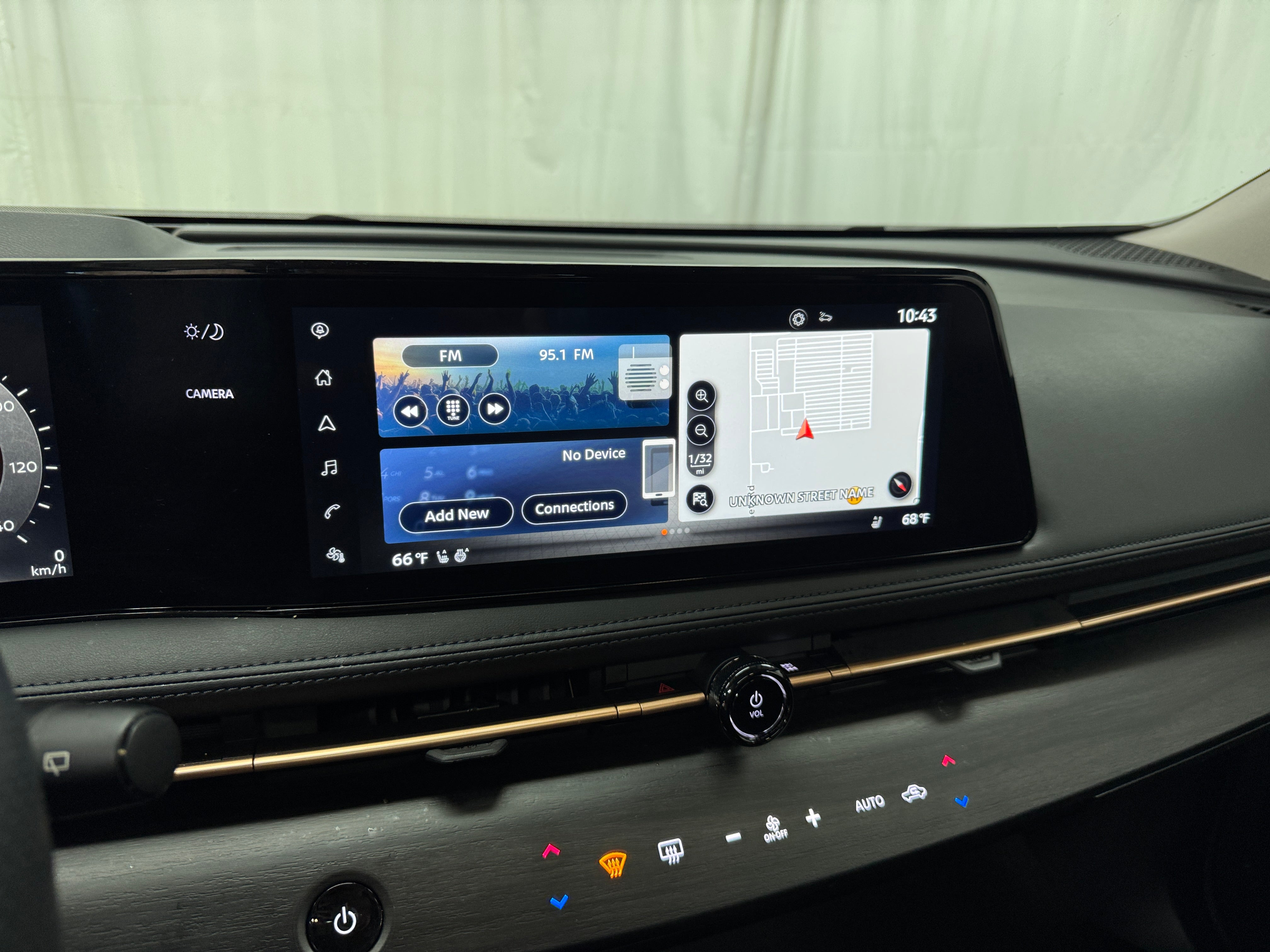 2023 Nissan Ariya Premiere 4