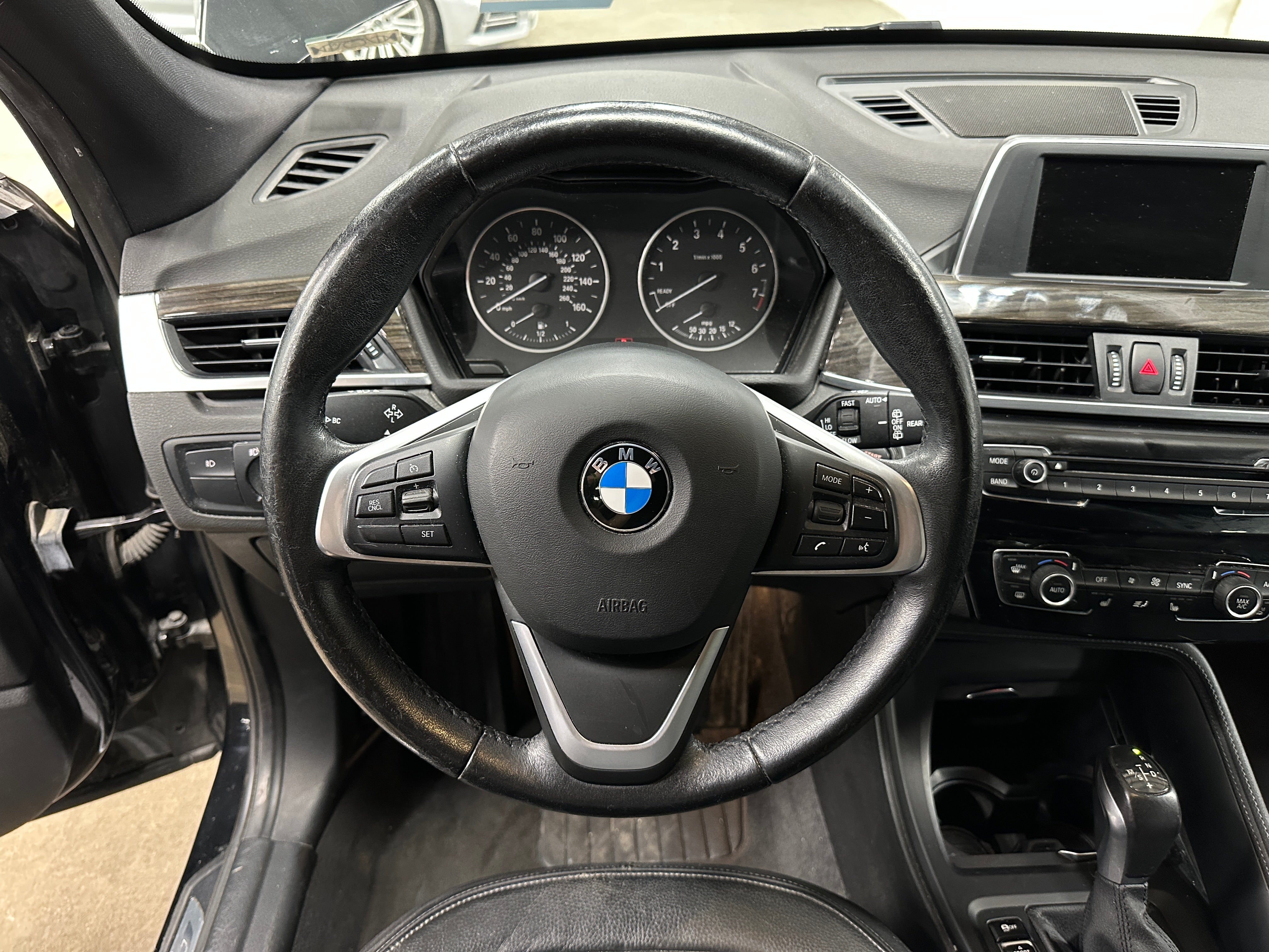 2017 BMW X1 xDrive28i 5