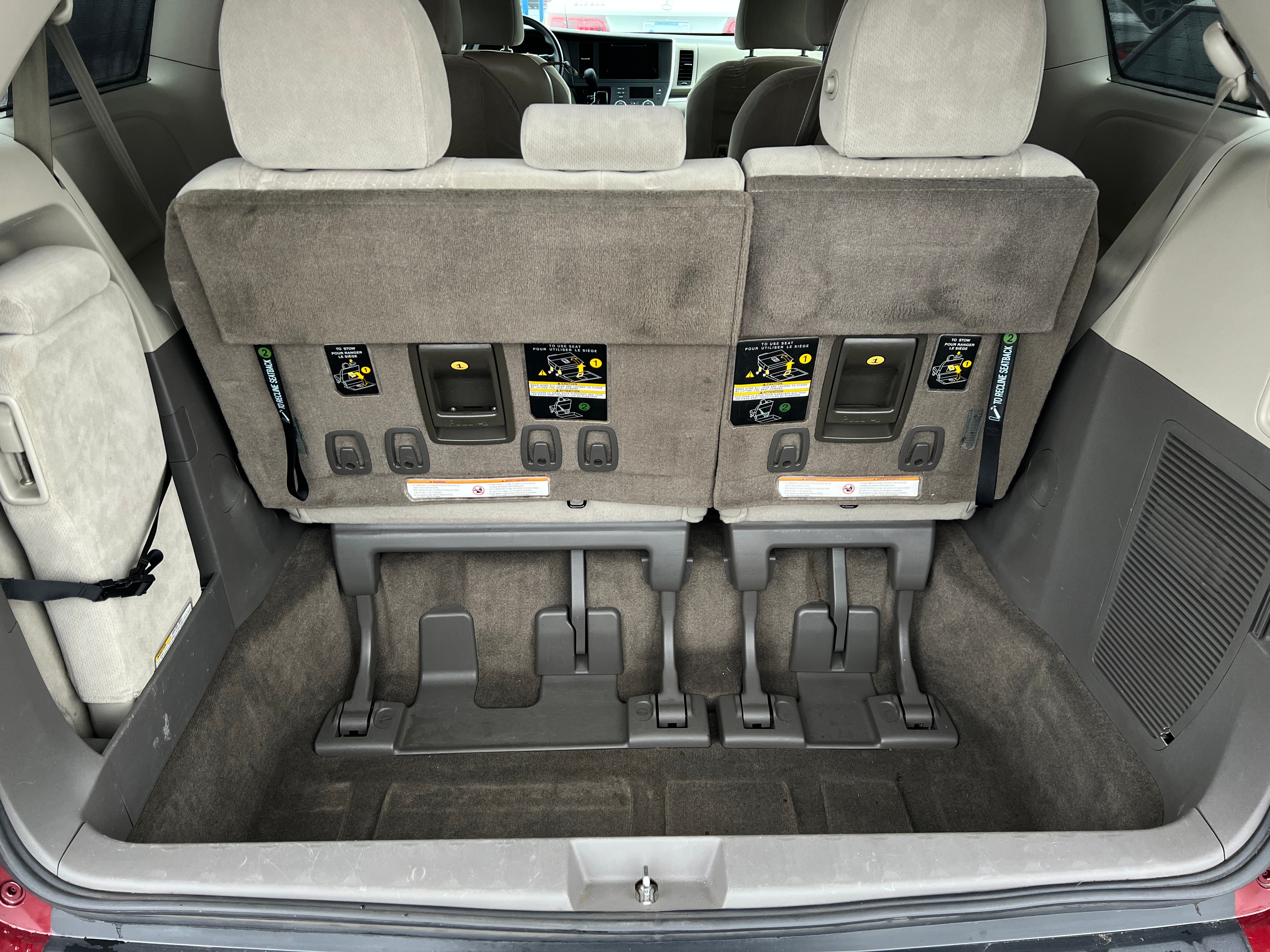 2015 Toyota Sienna LE 7