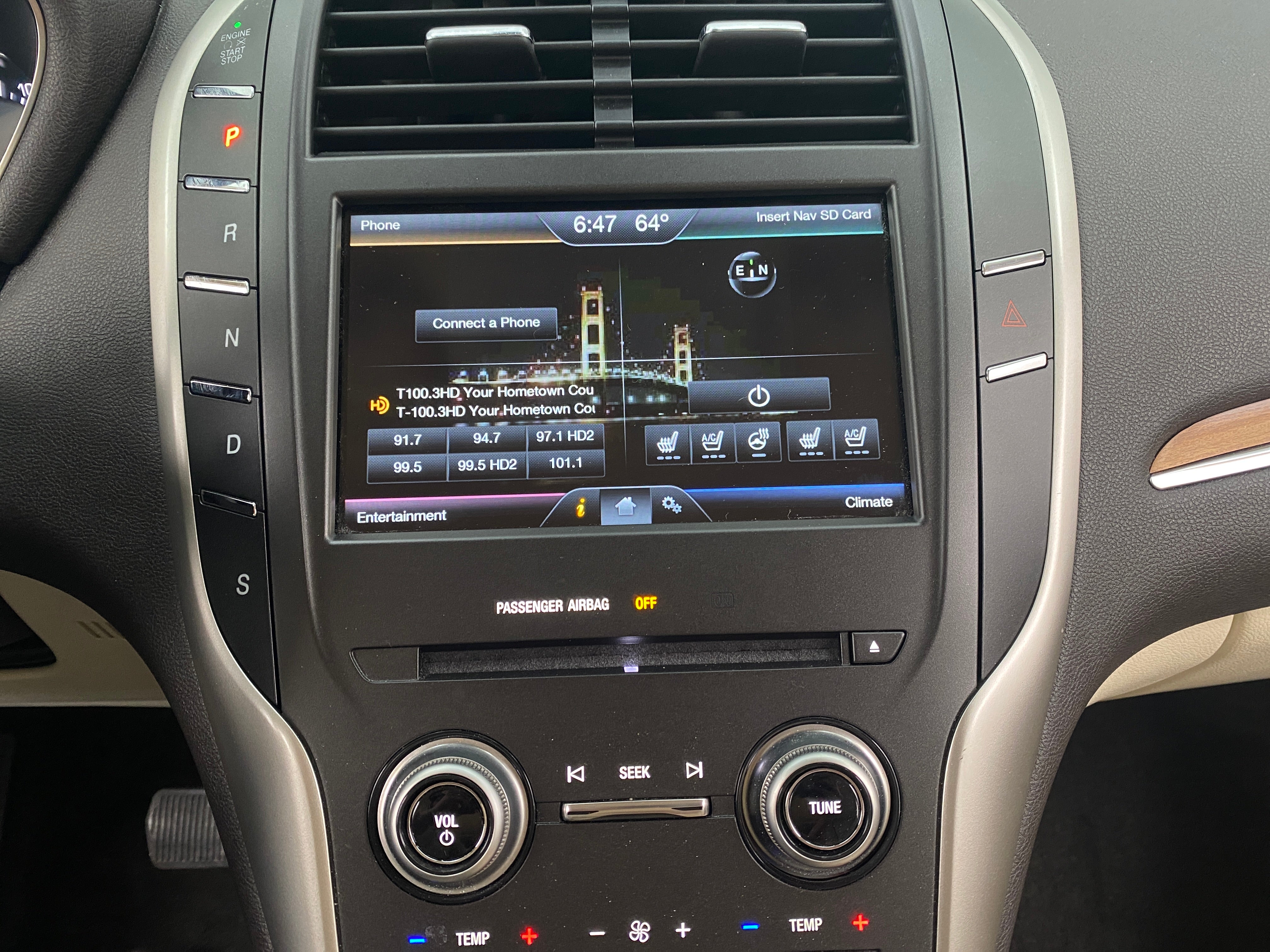 2015 Lincoln MKC Base 3