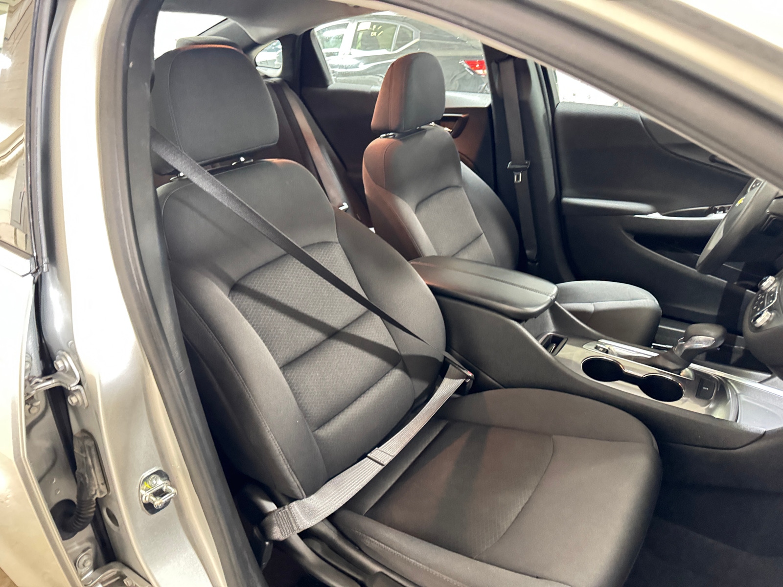 Thumbnail: 2022 Chevrolet Malibu - 2