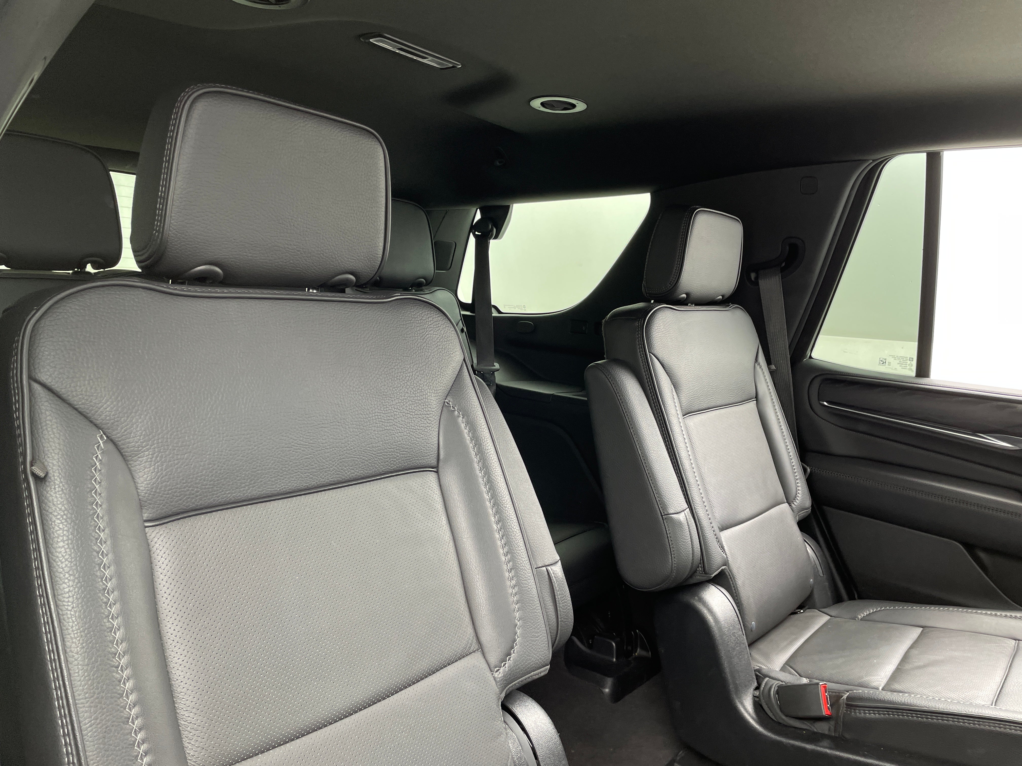 2023 GMC Yukon Denali 5