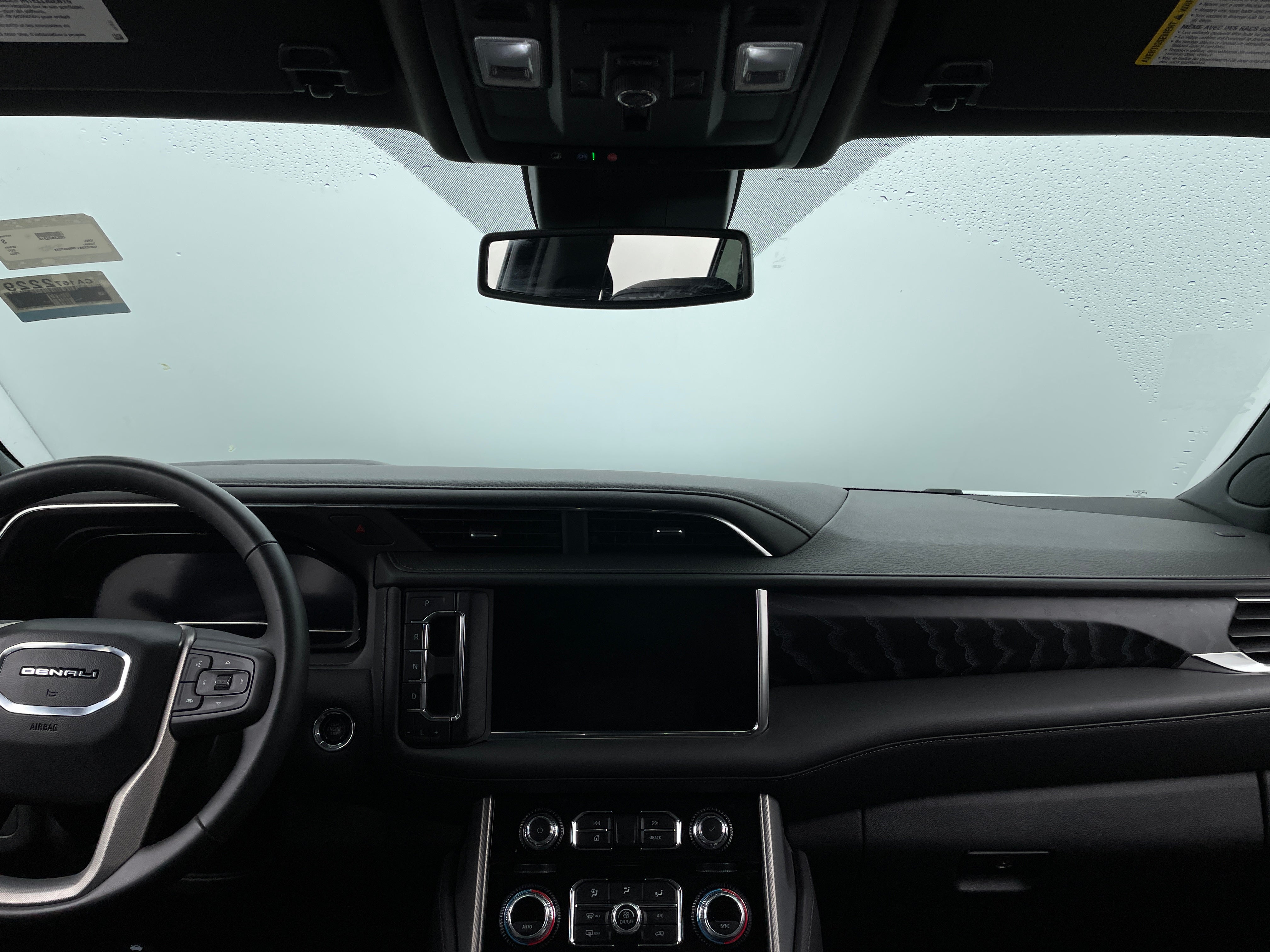 2023 GMC Yukon Denali 2