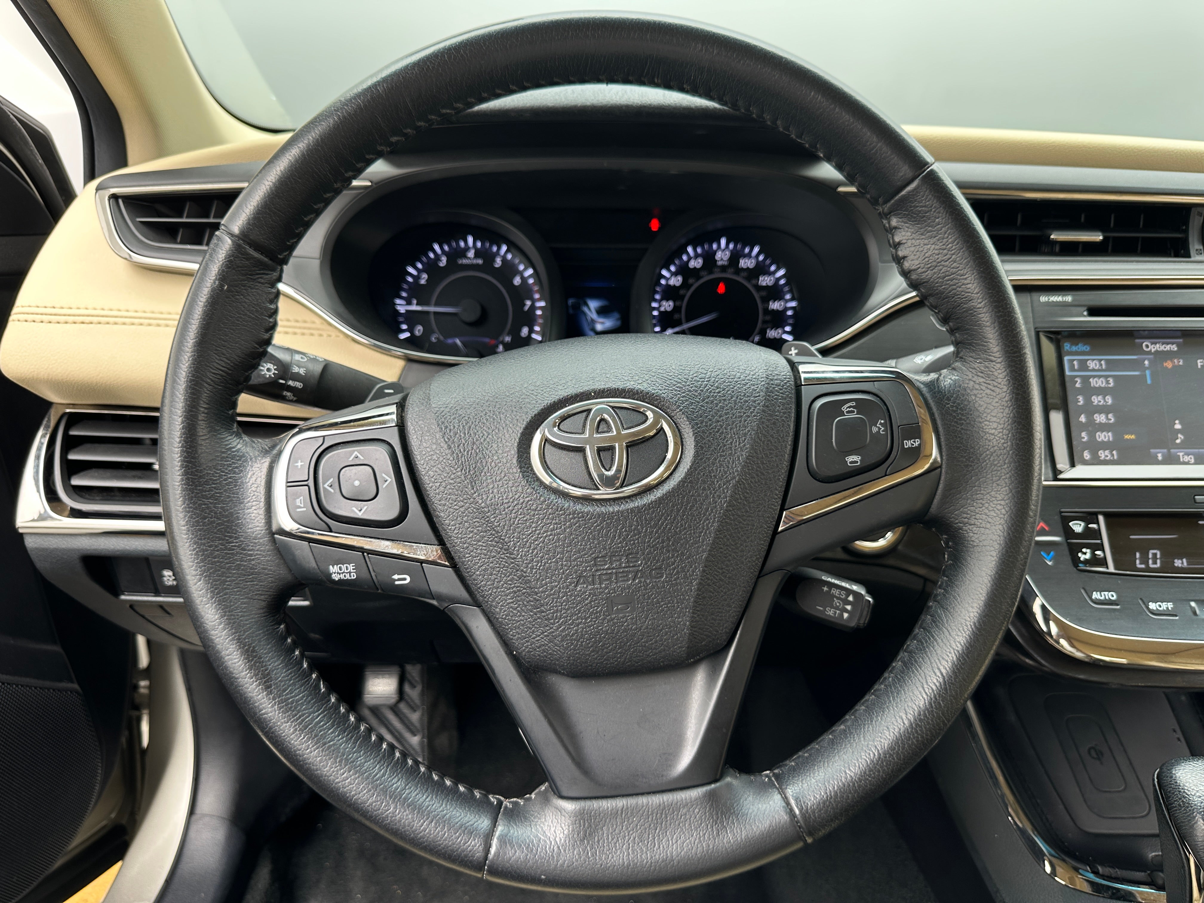 2016 Toyota Avalon XLE 4