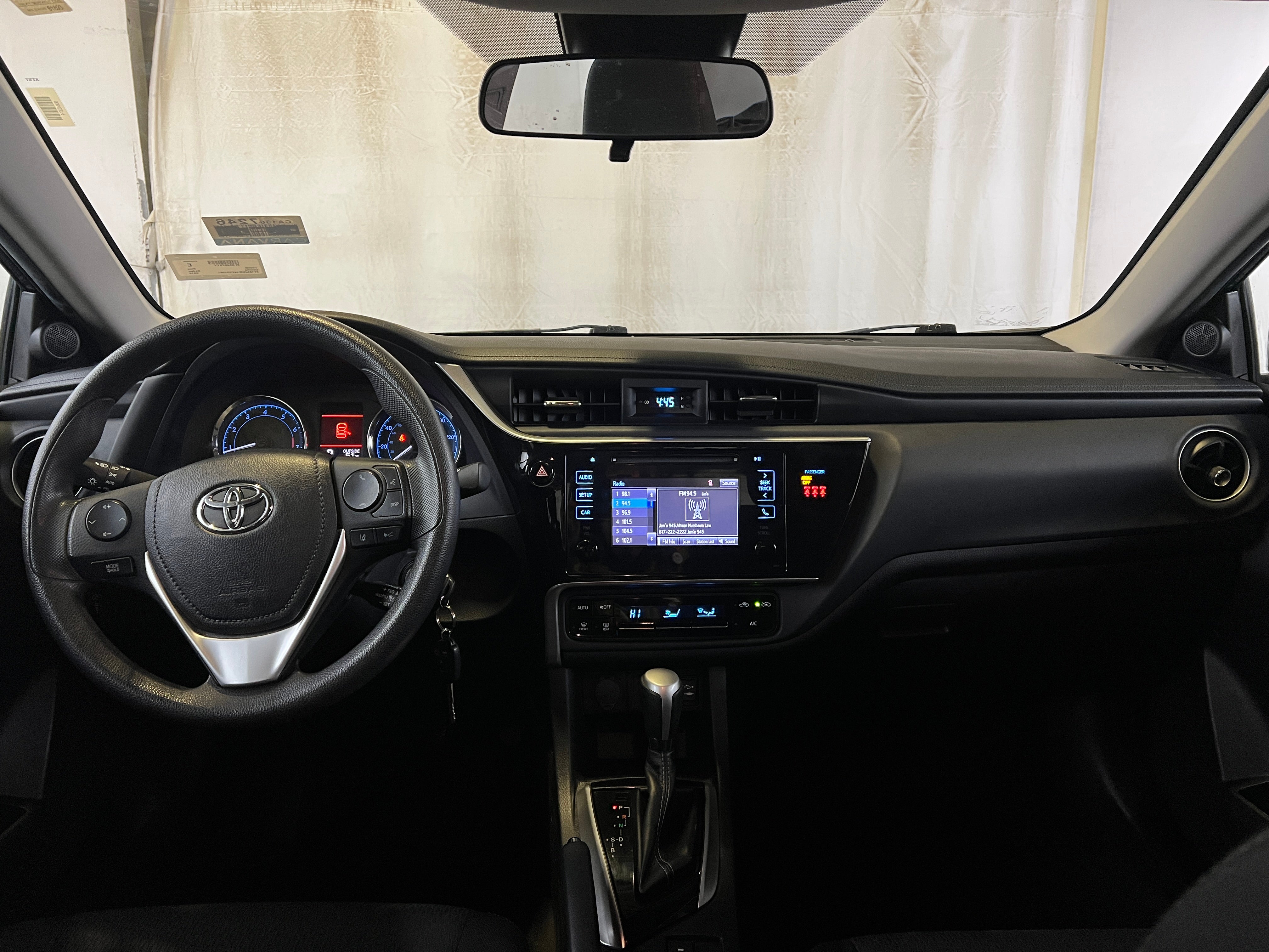 2019 Toyota Corolla LE 2