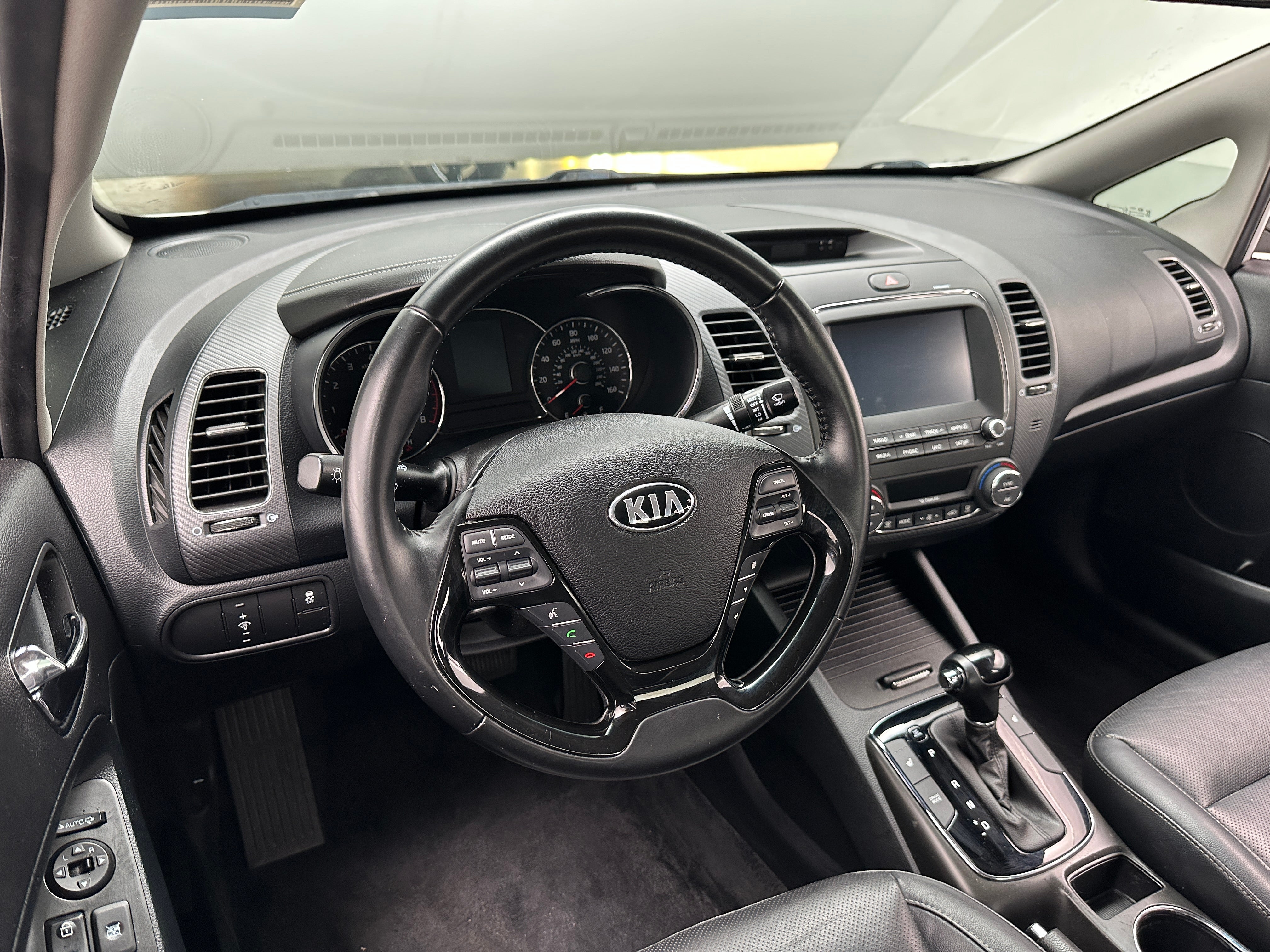 2017 Kia Forte EX 4