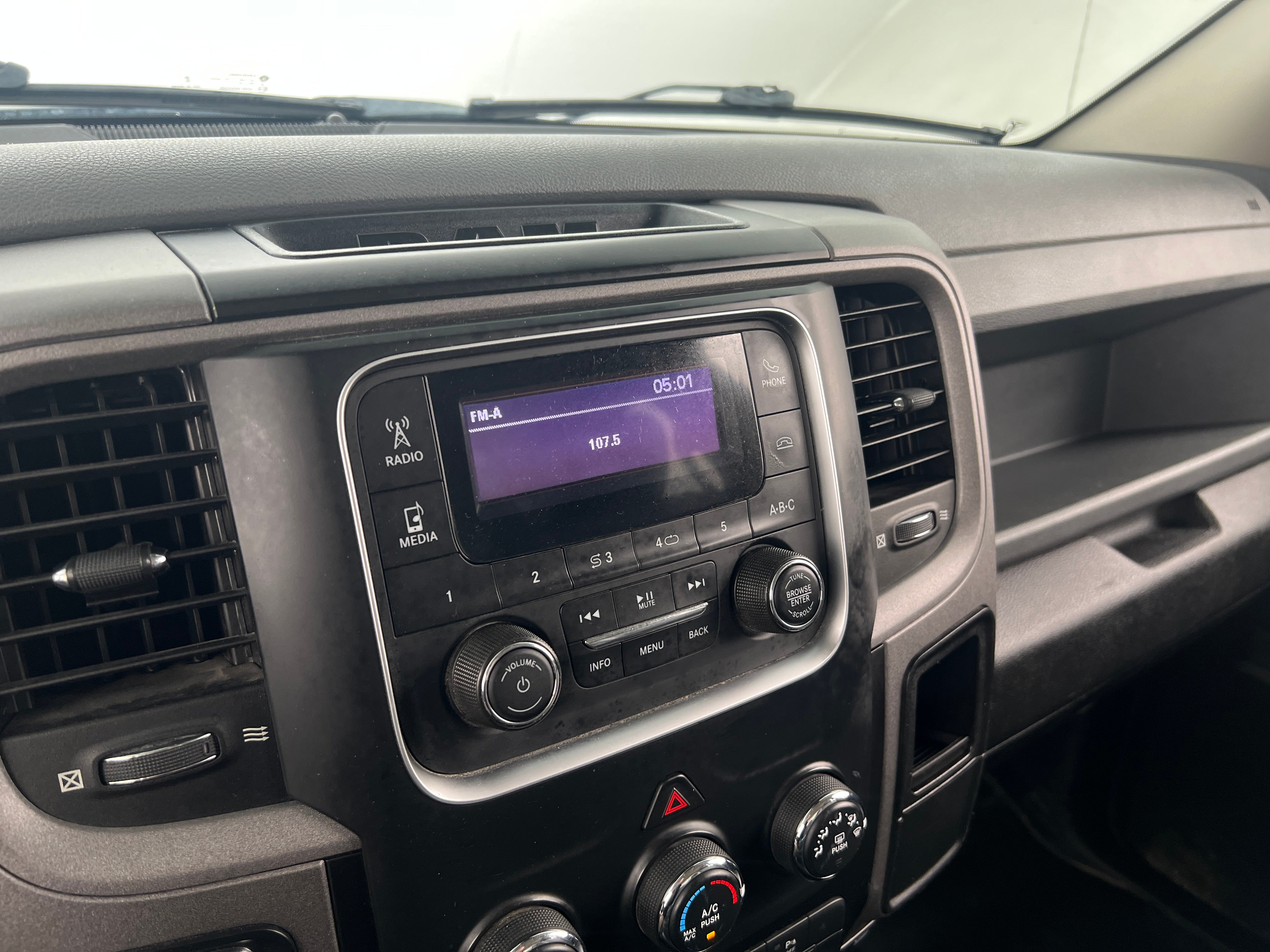 2020 RAM 1500 Classic Tradesman 4