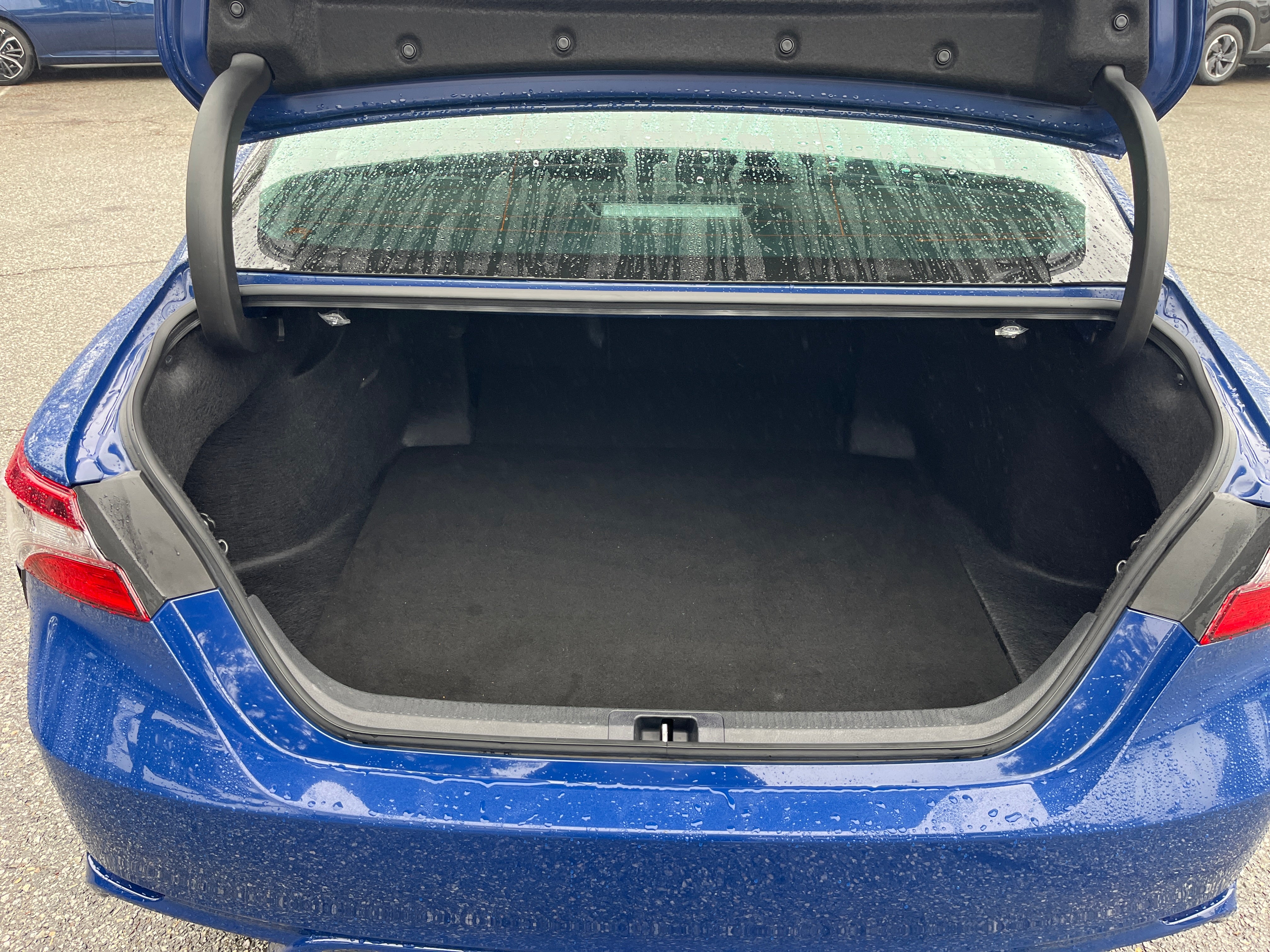 2024 Toyota Camry SE 4