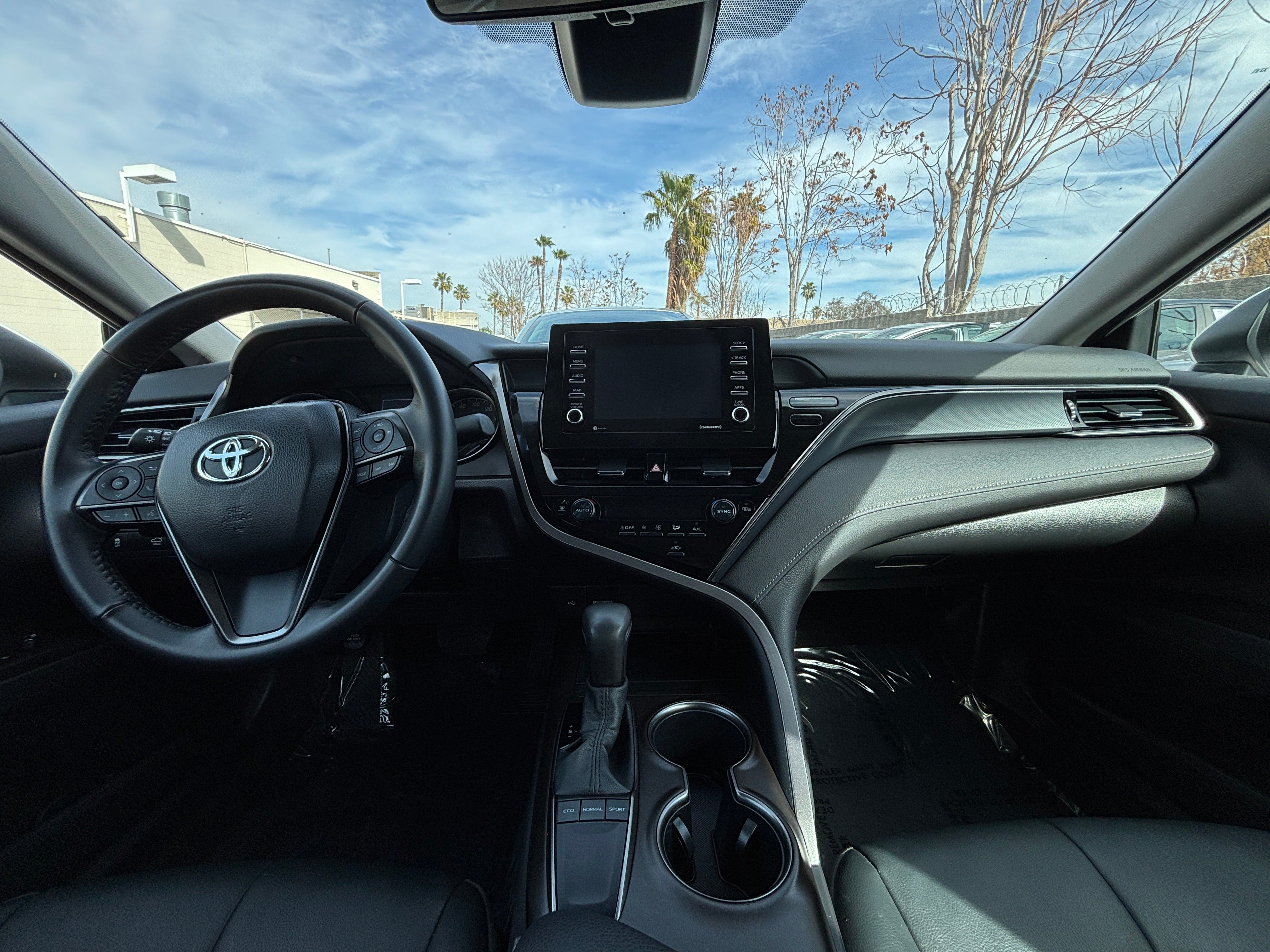 2024 Toyota Camry SE 3