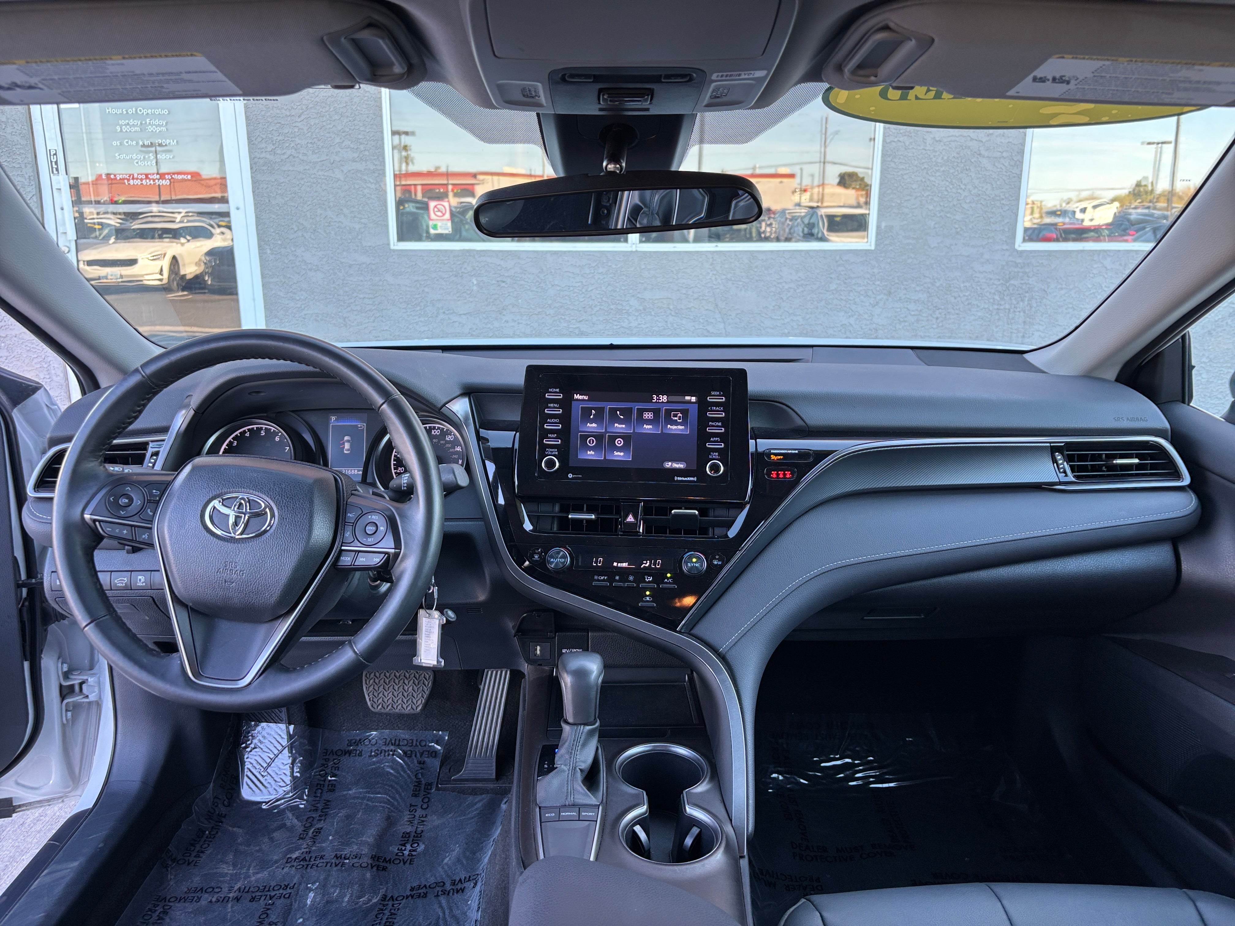 2024 Toyota Camry SE 3