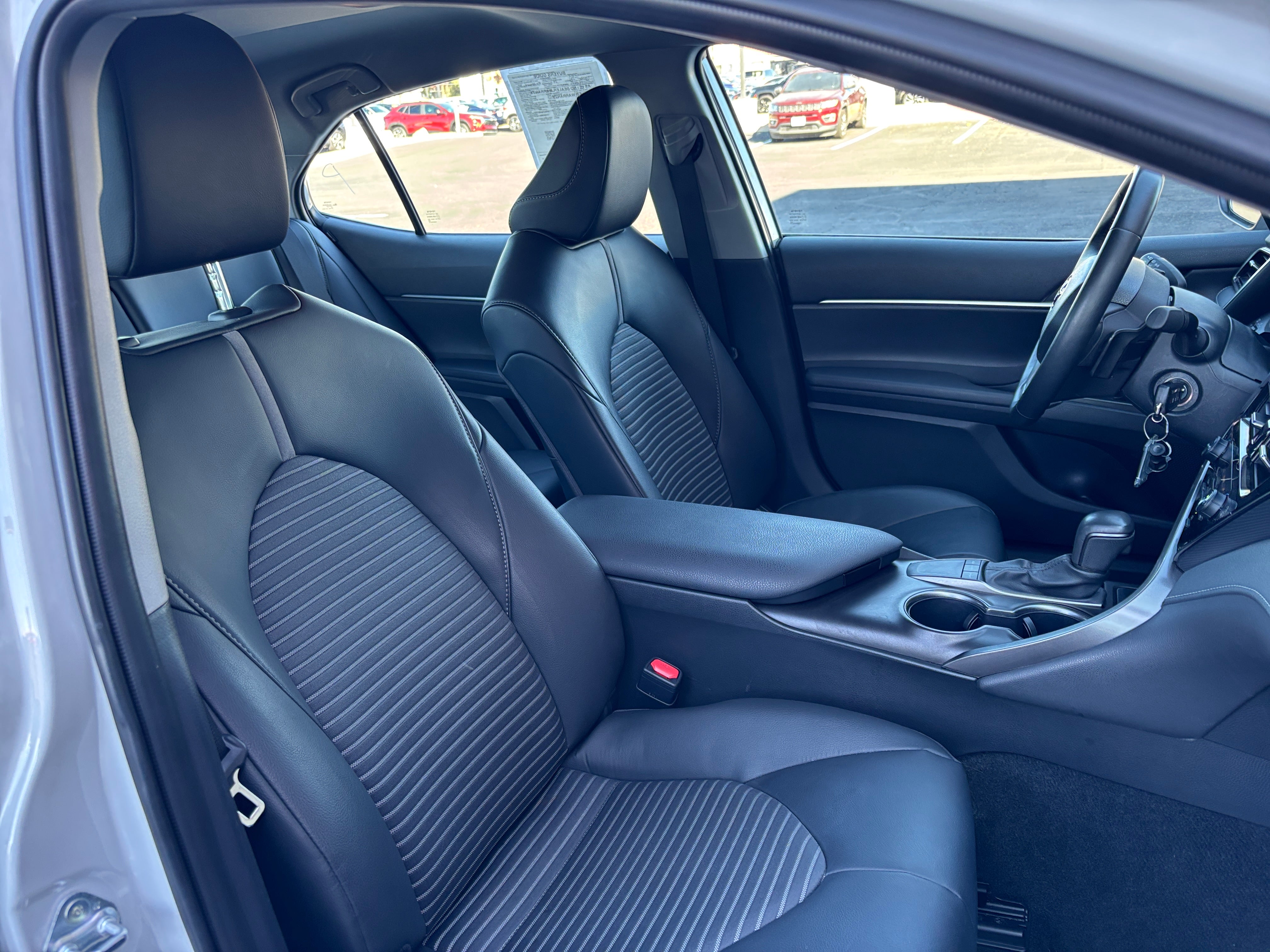 2024 Toyota Camry SE 2