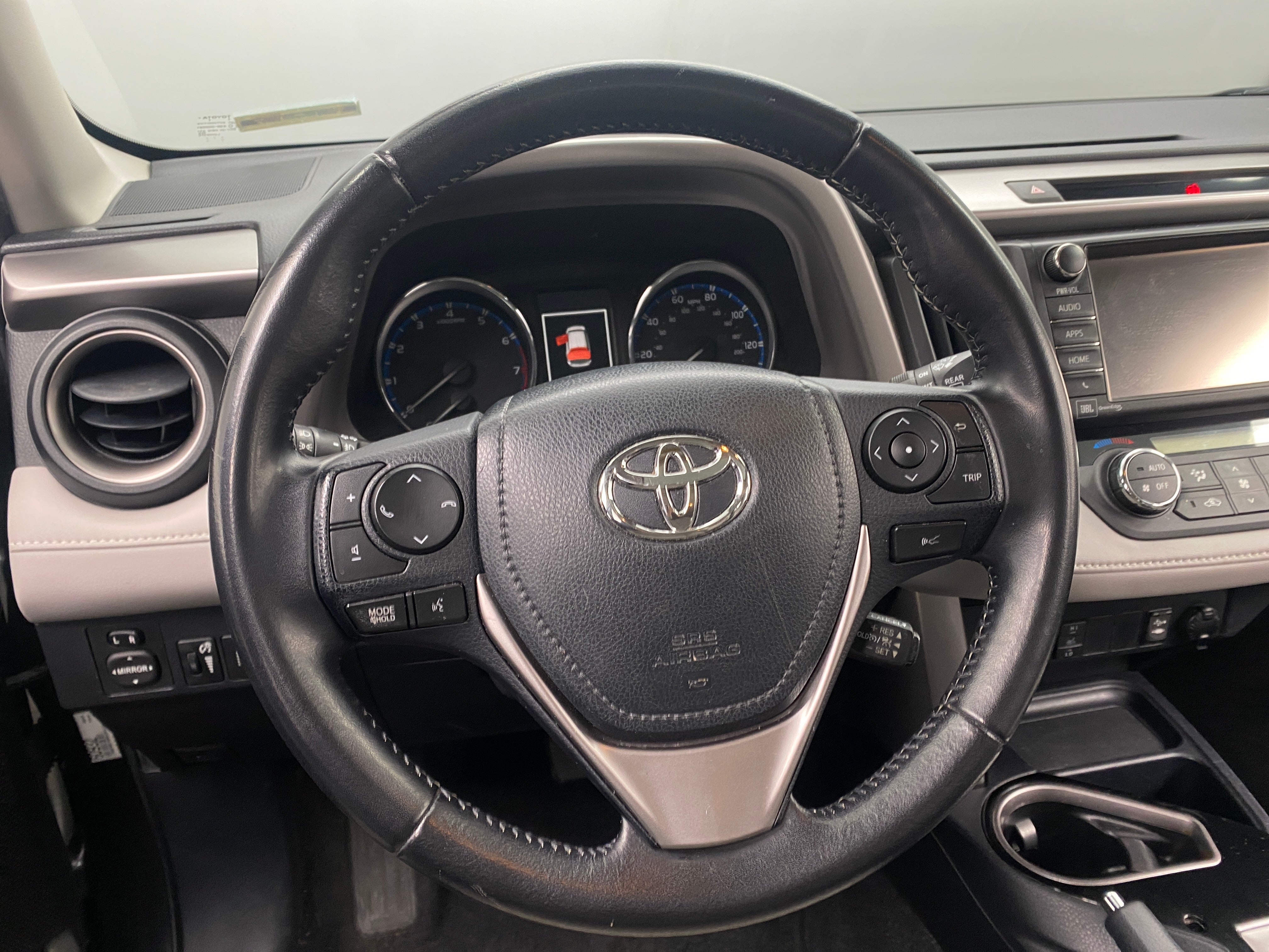 2016 Toyota RAV4 Limited 4