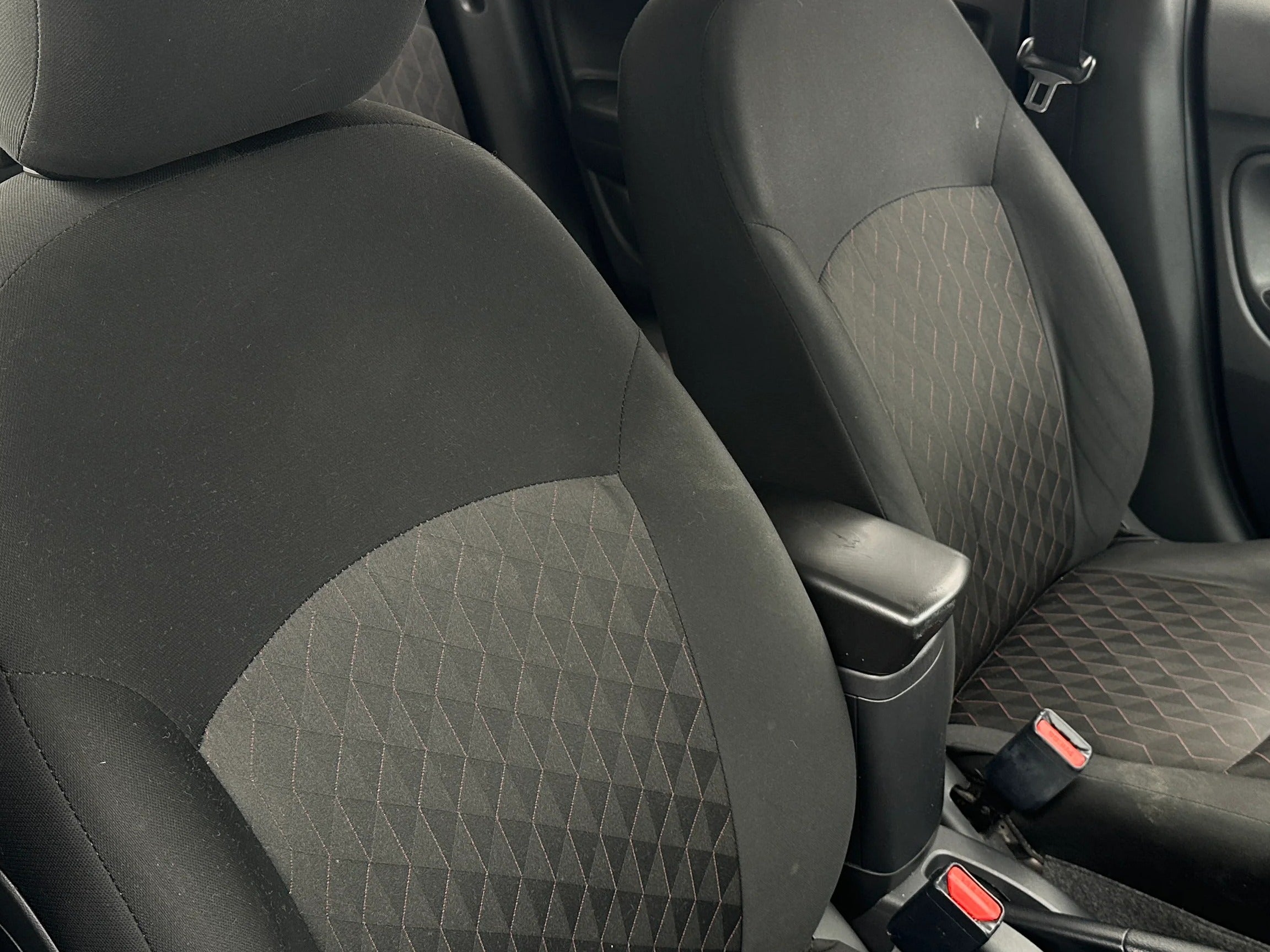 2022 Mitsubishi Mirage LE 2