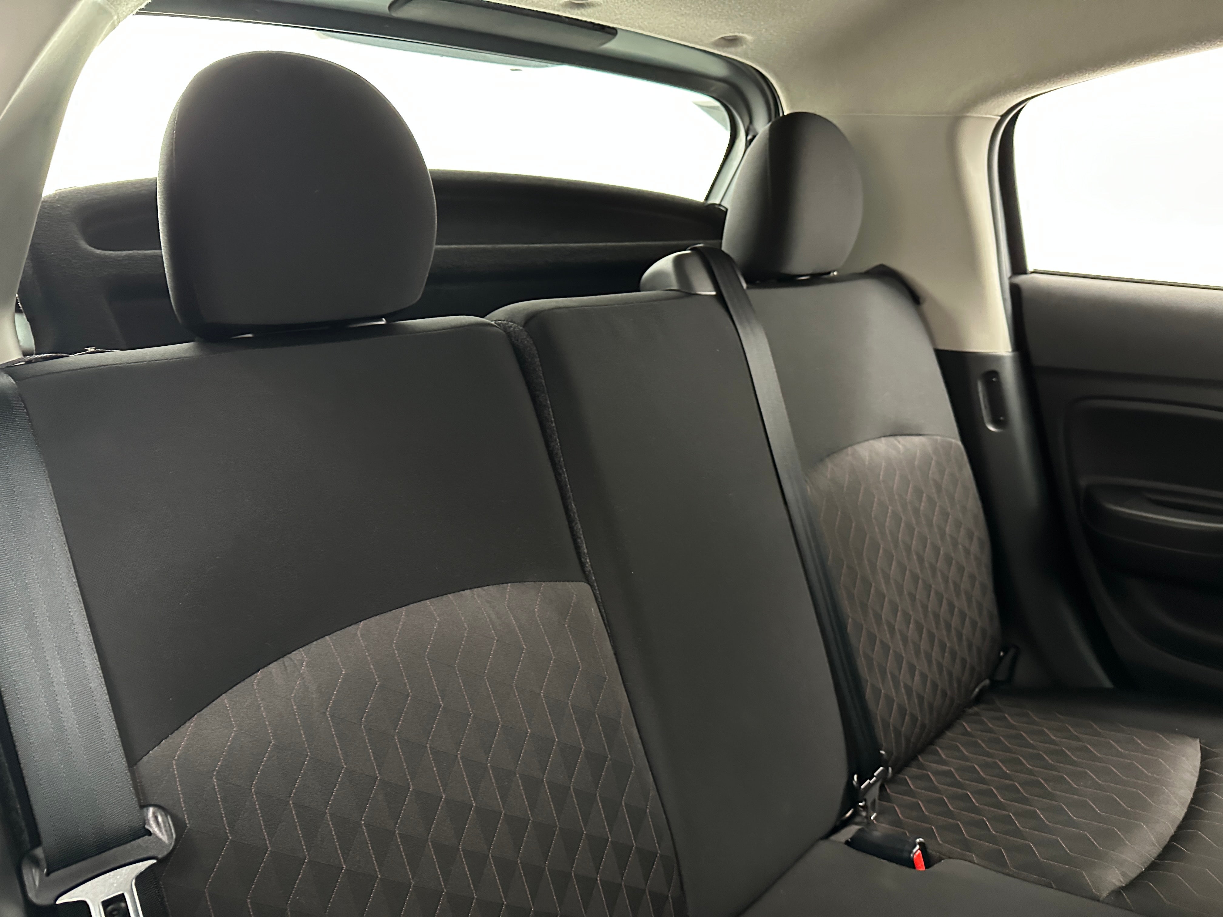 2022 Mitsubishi Mirage LE 6