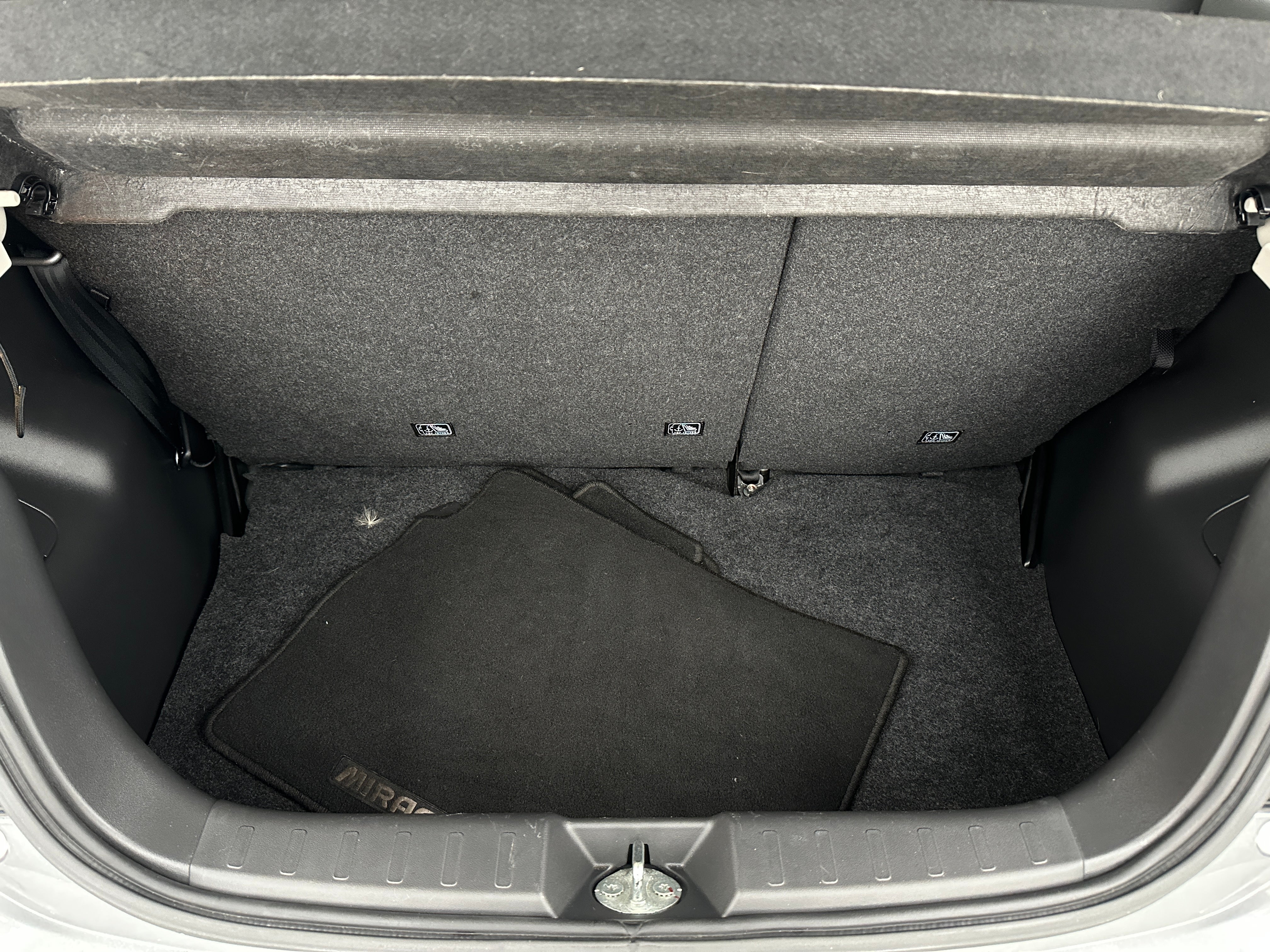2022 Mitsubishi Mirage LE 7