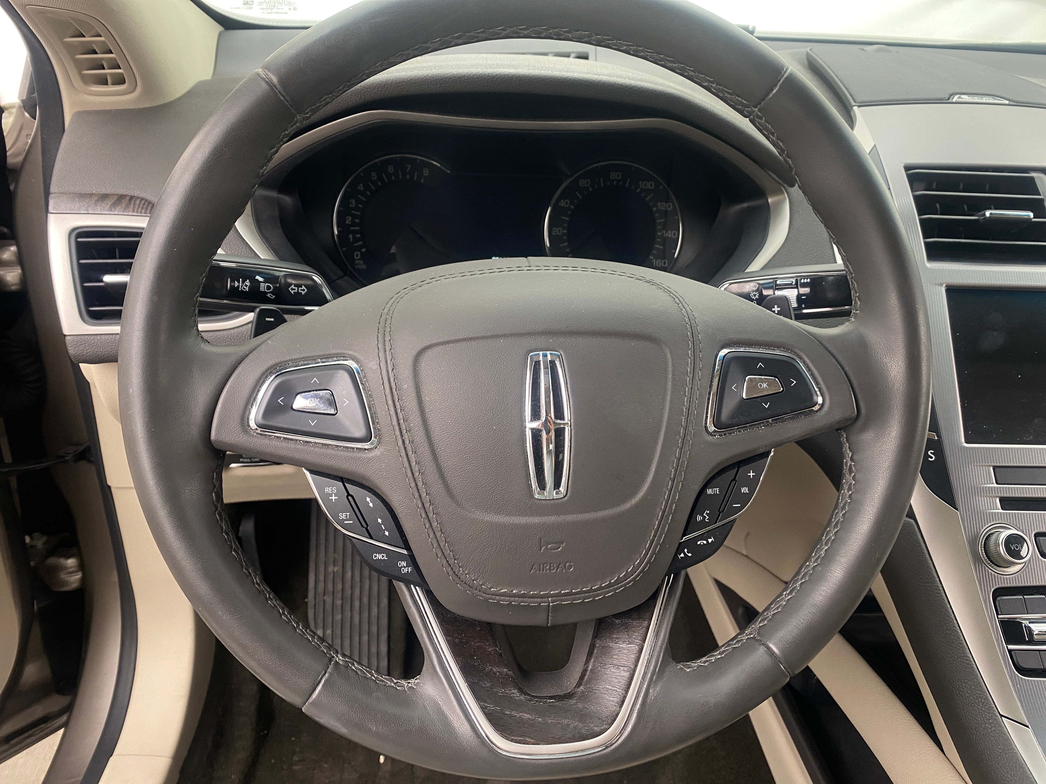 2020 Lincoln MKZ Reserve 4