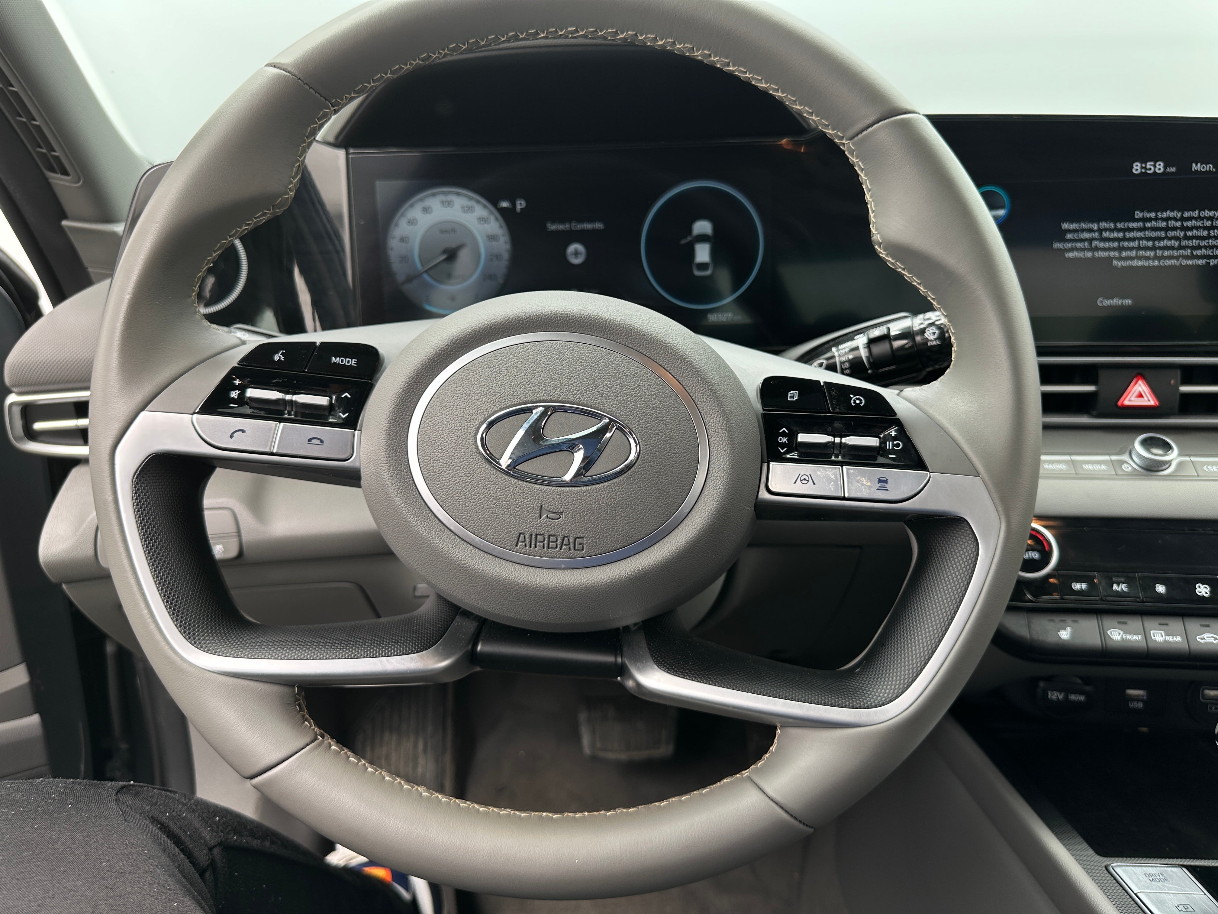 2023 Hyundai Elantra SEL 5