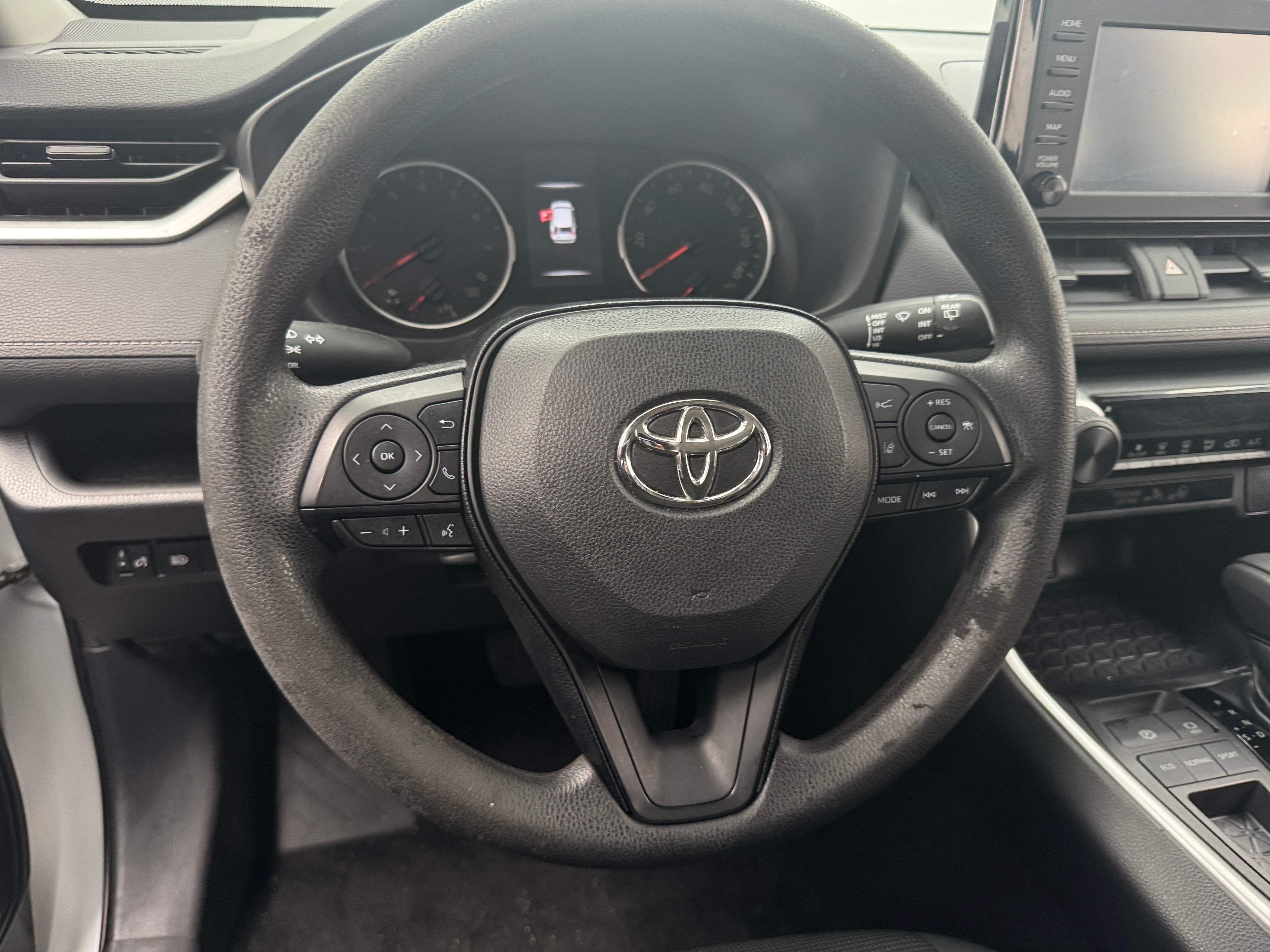 2019 Toyota RAV4 LE 5