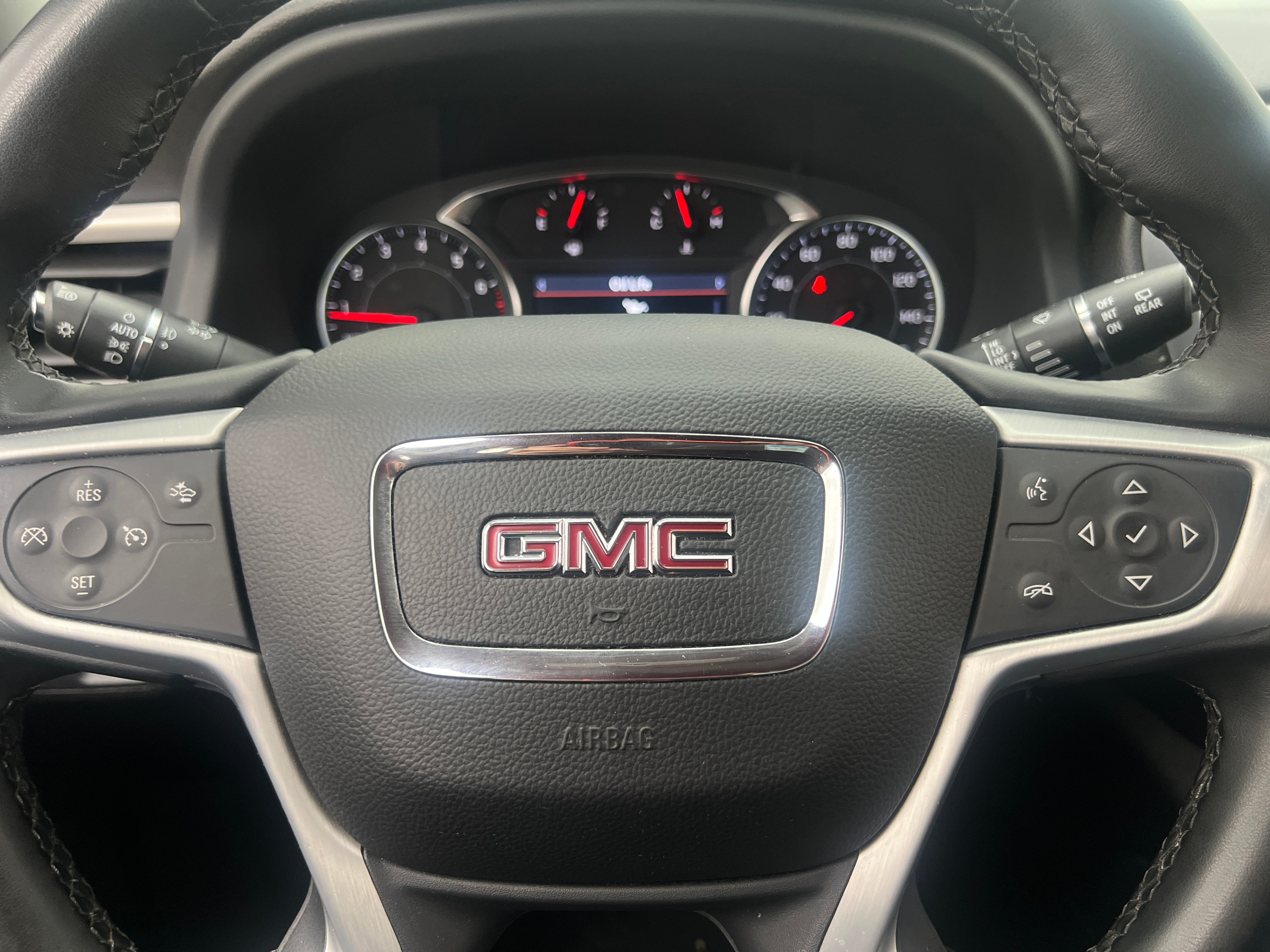 2023 GMC Acadia SLT 5