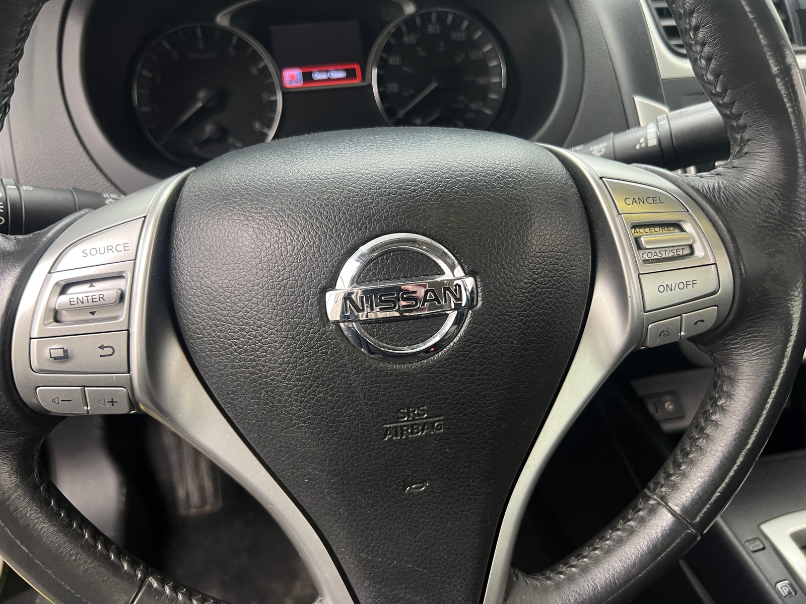 Thumbnail: 2017 Nissan Altima - 5