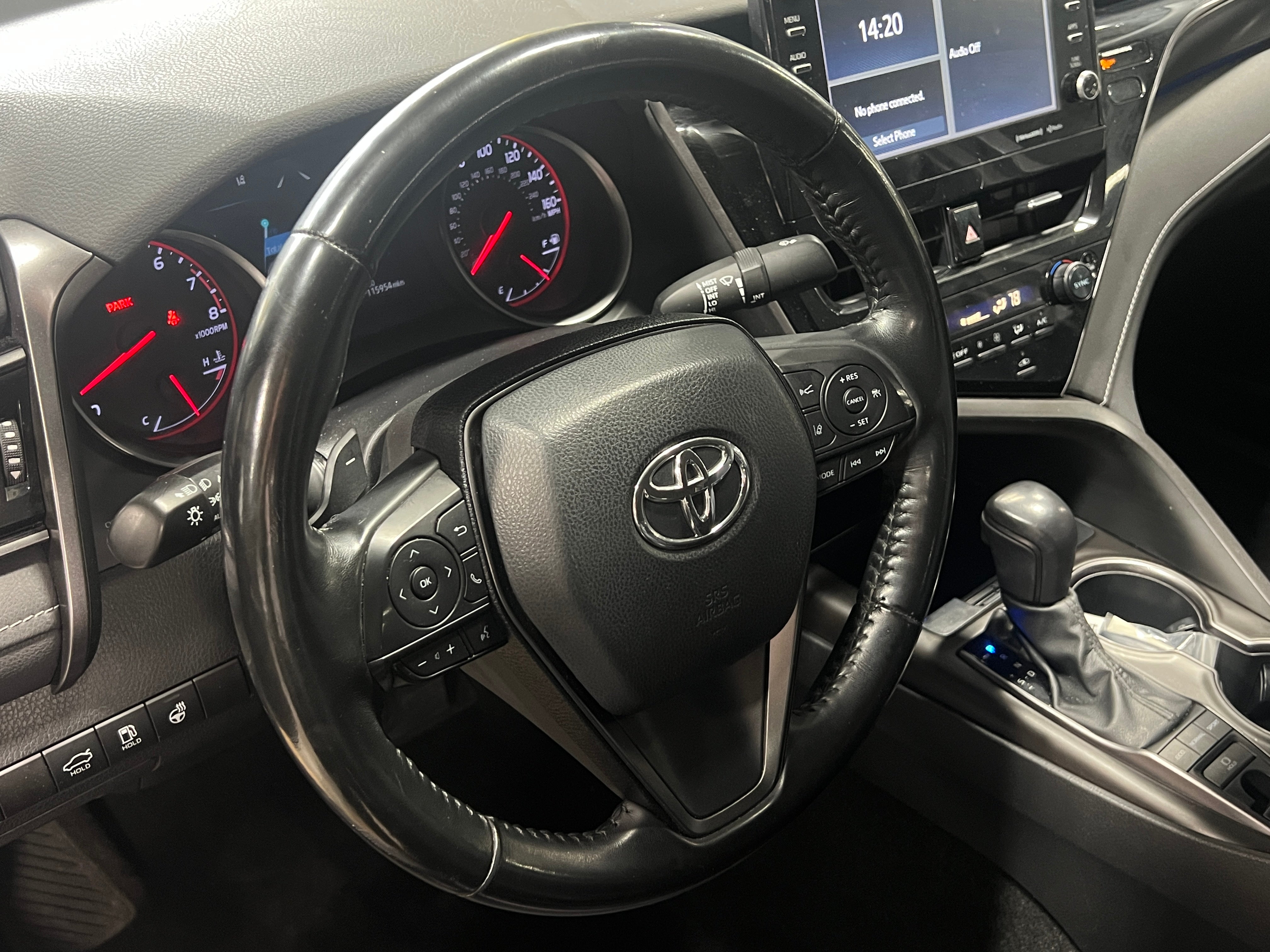 2022 Toyota Camry XSE 4